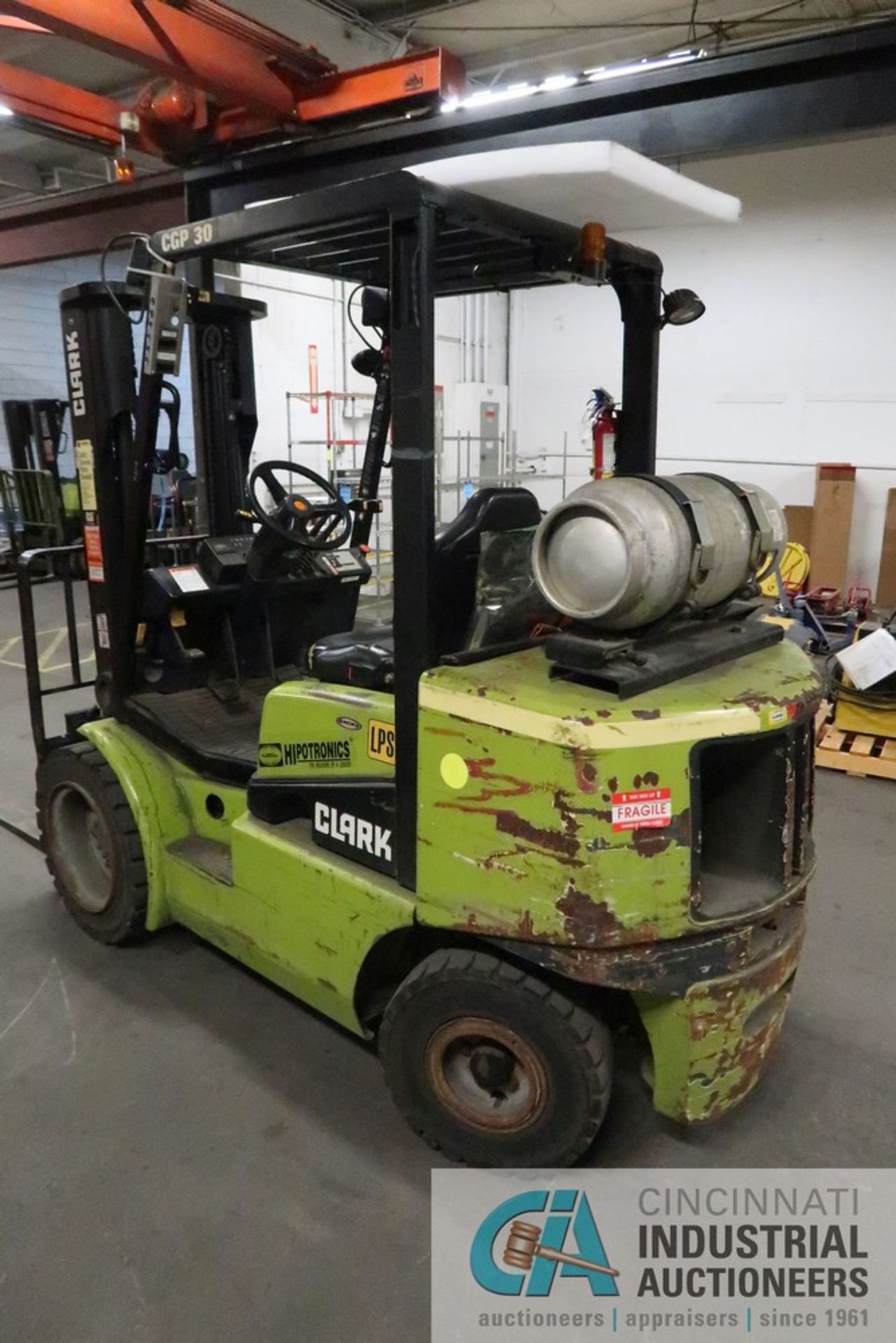 6,000 LB. CLARK MODEL CGP30 PNEUMATIC TIRES LP GAS LIFT TRUCK; S/N P365L-0474-9397FB, 2-STAGE - Image 4 of 7