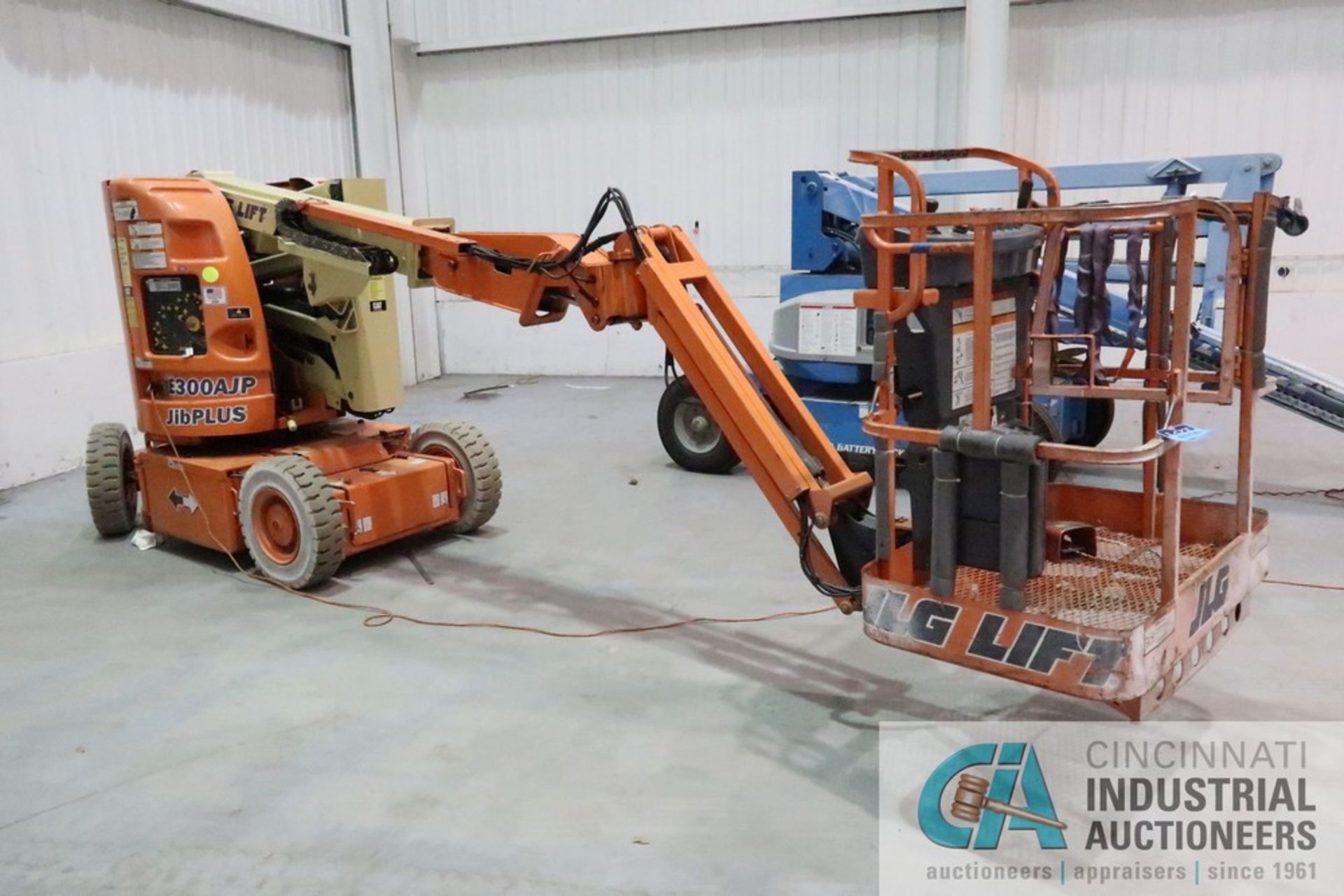 JLG MODEL E300AJP / JIB PLUS ELECTRIC BOOM LIFT; S/N 126695-0300051949, 500 LB. RATED WORK LOAD, MAX