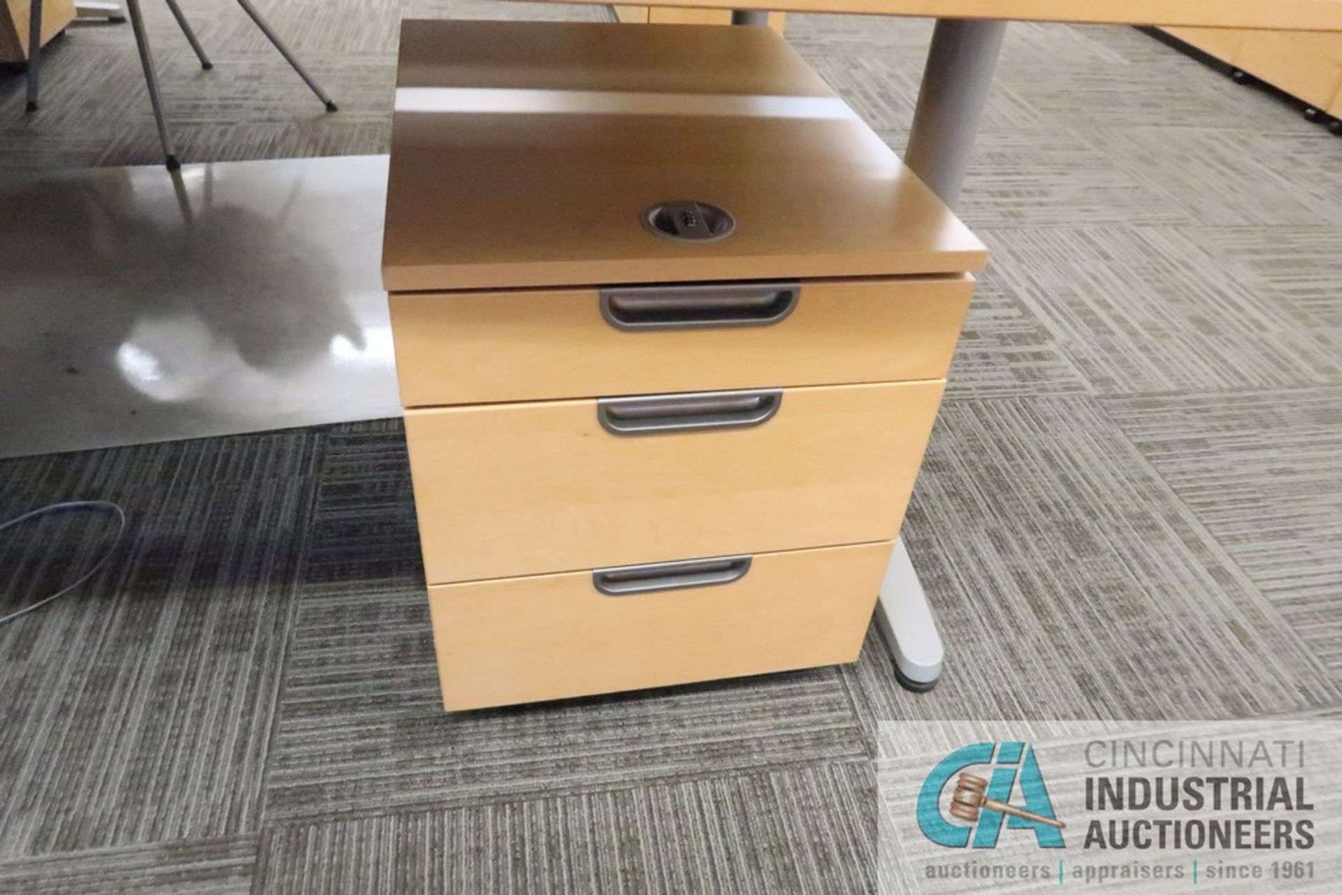 79" X 86" X 24" GALANT L-SHAPED DESK, (1) 3-DRAWER CABINET, (1) BOOKCASE WITH LOWER STORAGE, (1) - Image 3 of 5