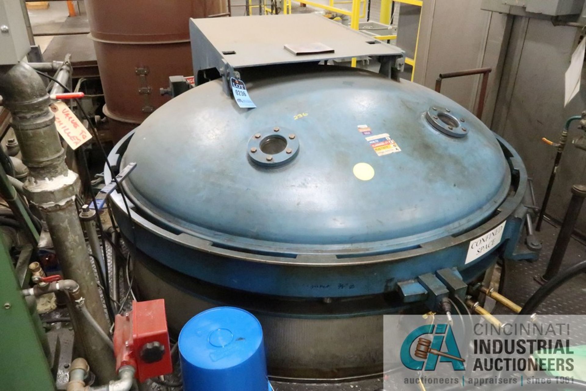 WSF VACUUM CHAMBER; S/N 10357, MAX TEMP 200 DEGREE, MAX WP 50 AND FV, HDS-5/16" NOM, THK 66CR, 5H-