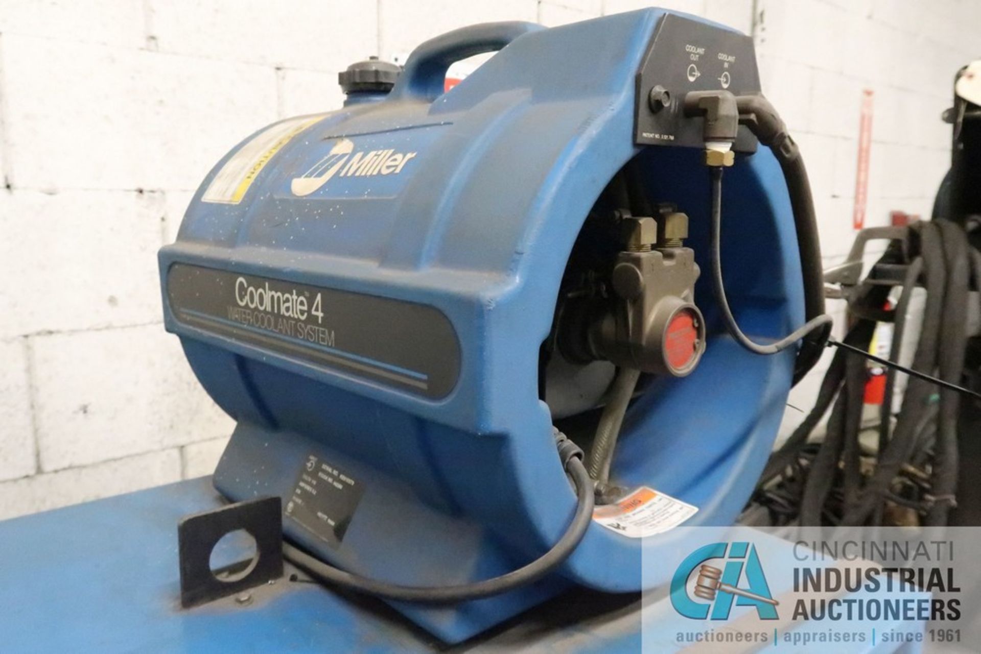 MILLER TIG WELDER, SYNCROWAVE 350, WITH CHILLER, ON HEAVY DUTY ROLLING CART - Image 4 of 5