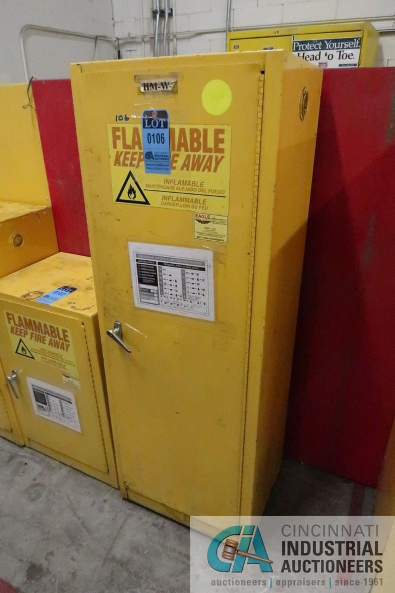 24 GALLON CAPACITY EAGLE FLAMMABLE CABINET