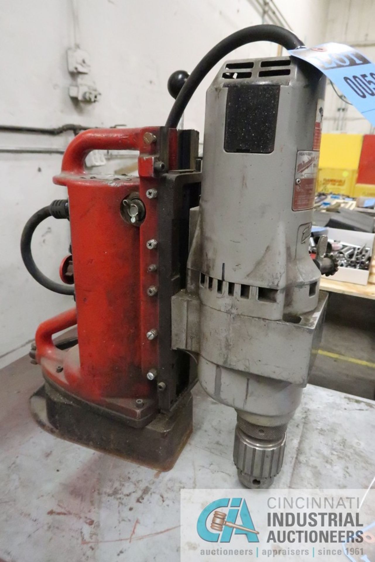 MAGBASE DRILL BY MILWAUKEE AND JACOBS, CHUCK 5-20MM CAPACITY