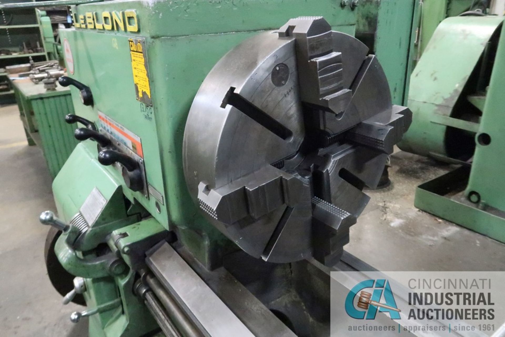 26" X 96" LEBLOND ENGINE LATHE; S/N 5H-555, 2" SPINDLE HOLE, 18" 4-JAW CHUCK, TAPER ATTACHMENT, - Image 8 of 15