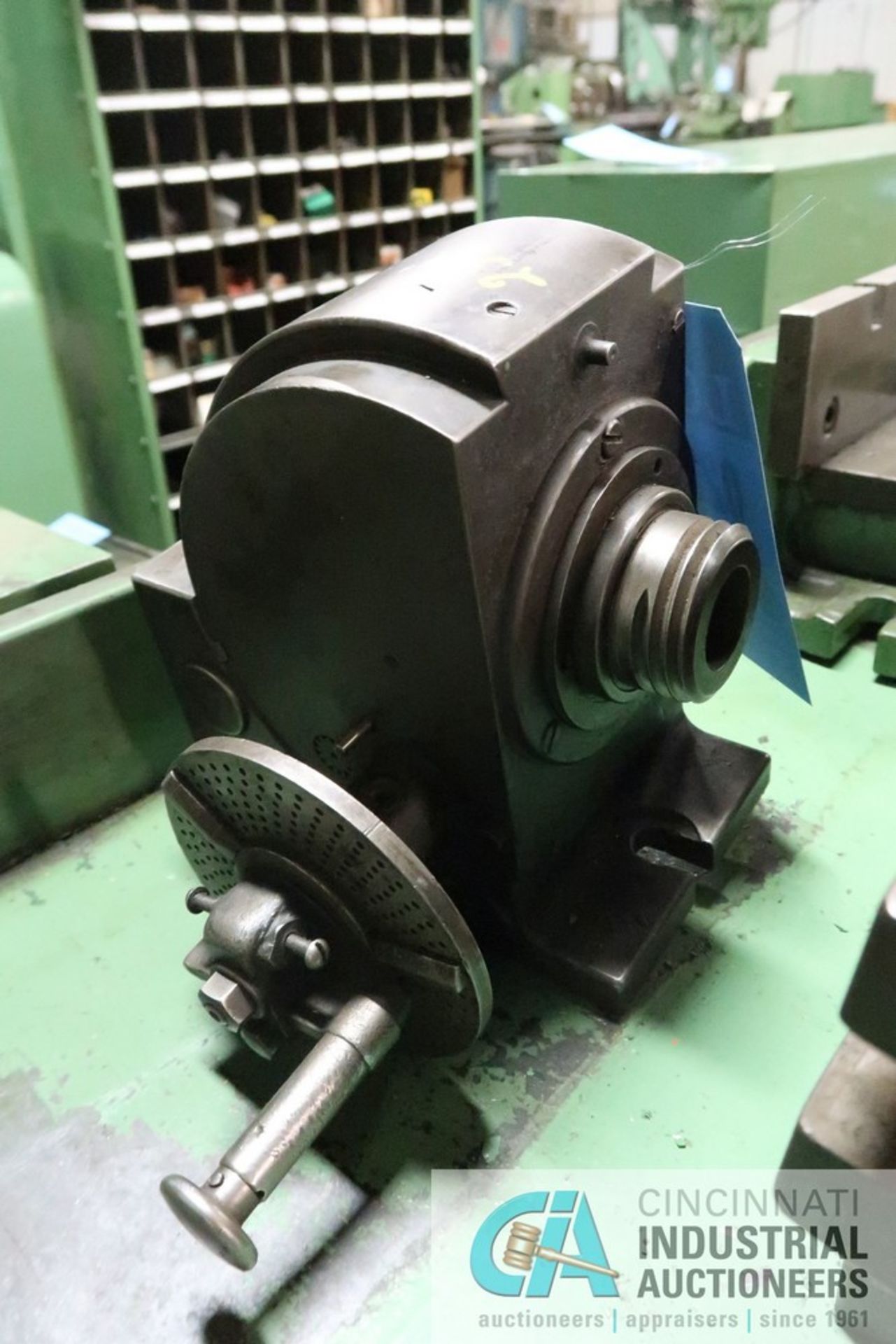 BROWN AND SHARPE DIVIDING HEAD