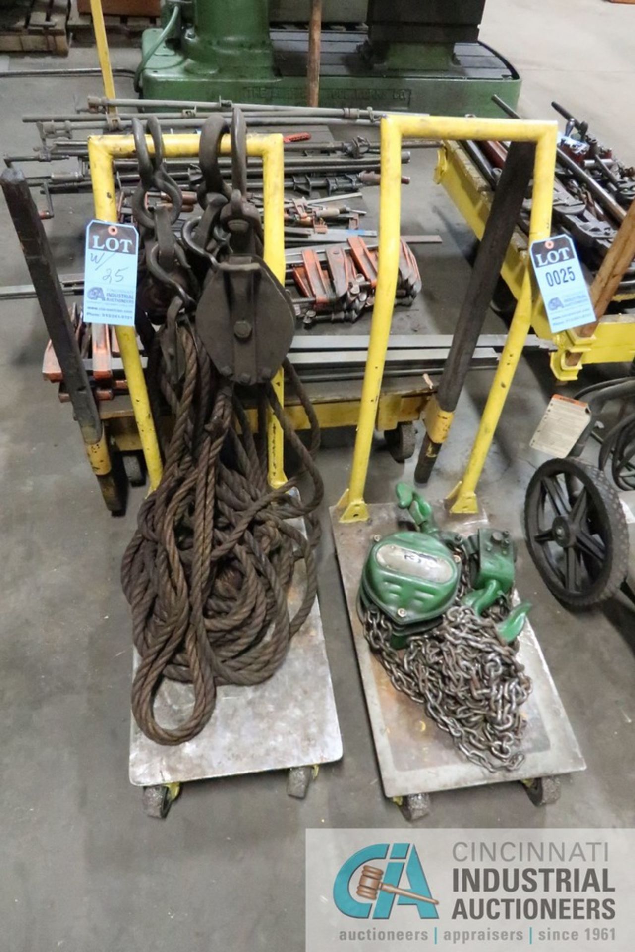 (LOT) 3 TON CHAIN HOISTS AND (2) ROPP TYPE BLOCK AND TACKLES