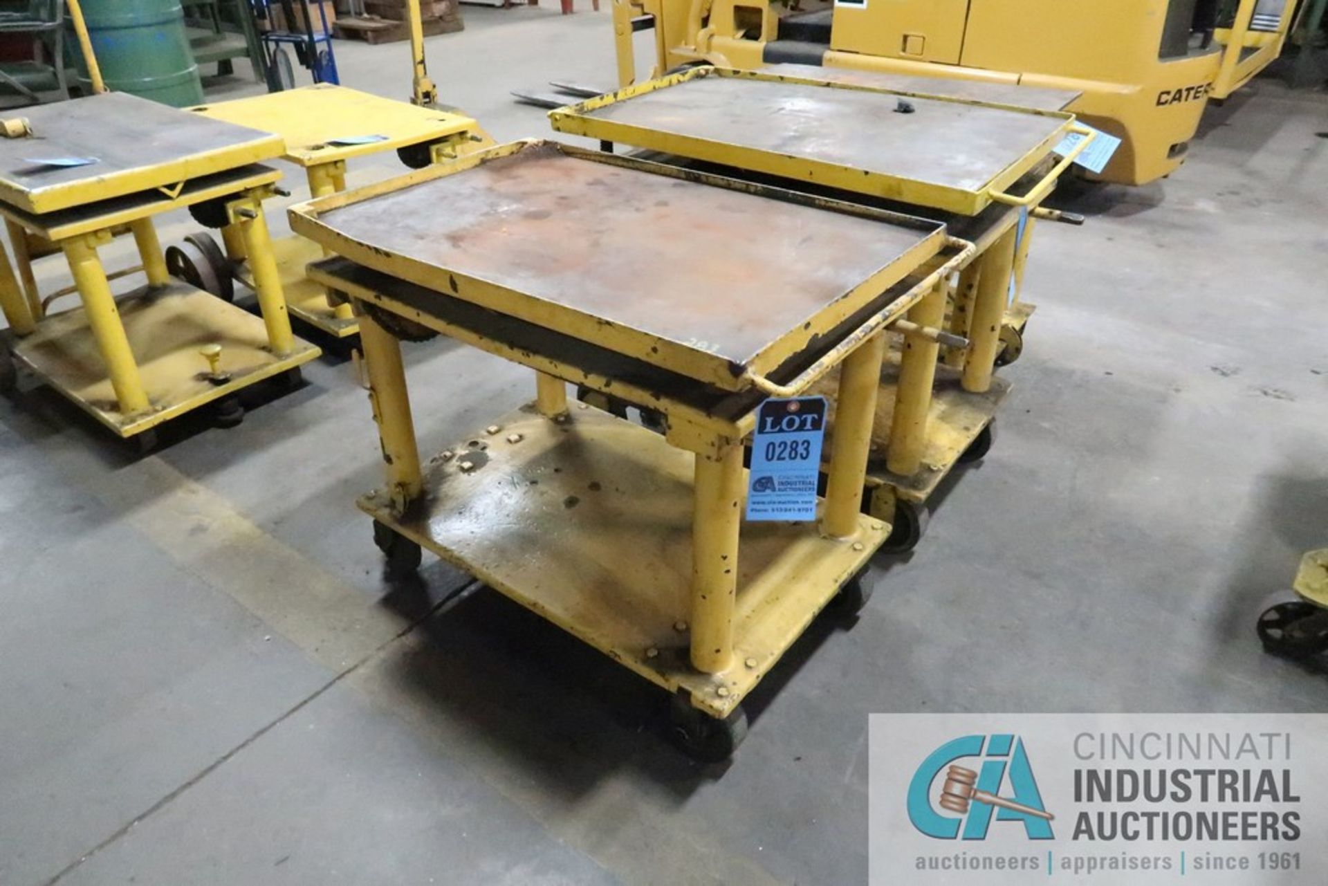 21" X 33" SCREW TYPE DIE CART