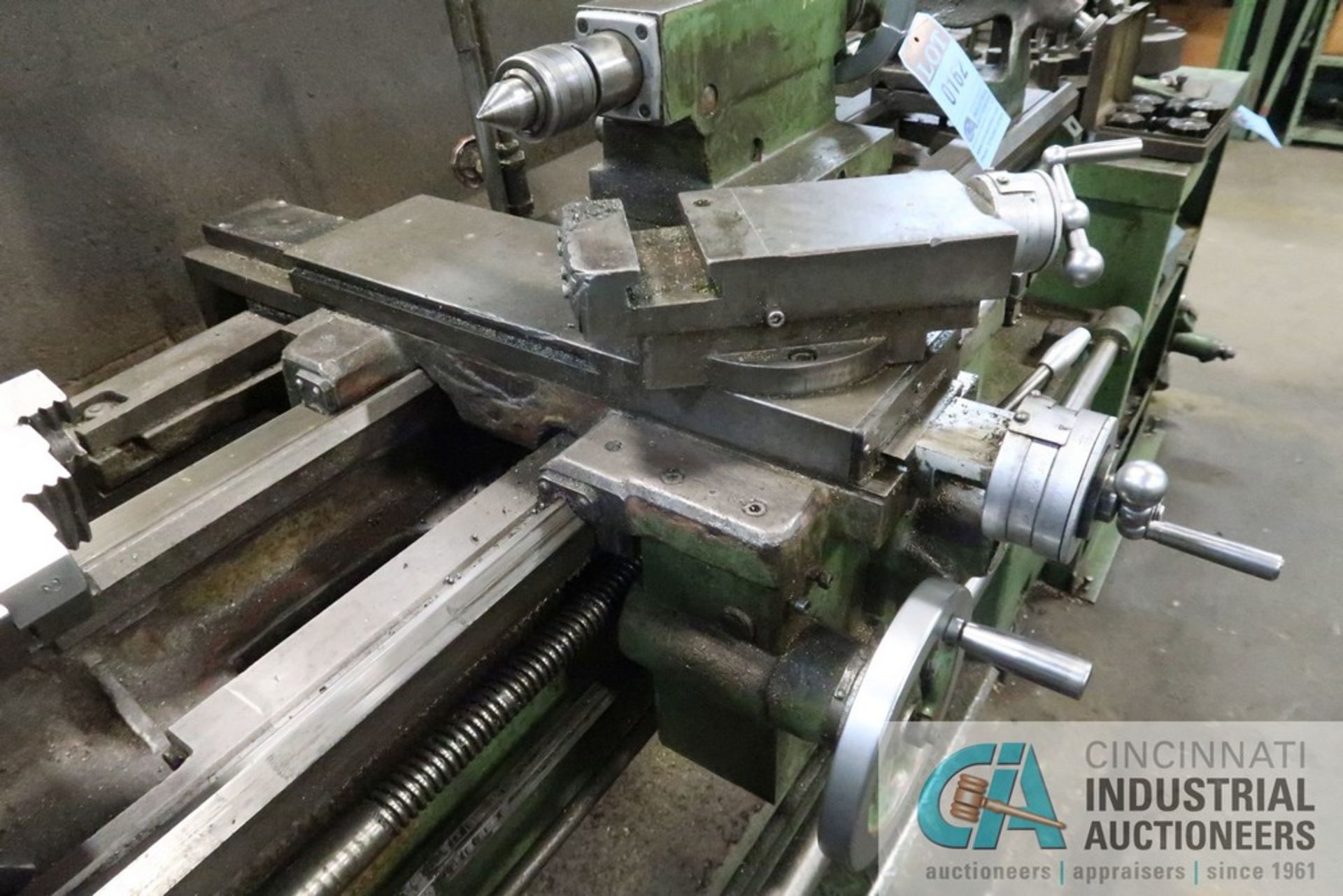 16" X 40" VICTOR MODEL 1640B PRECISION HIGH SPEED LATHE, 10" 3-JAW CHUCK, STEADY REST, TAILSTOCK, - Image 8 of 12