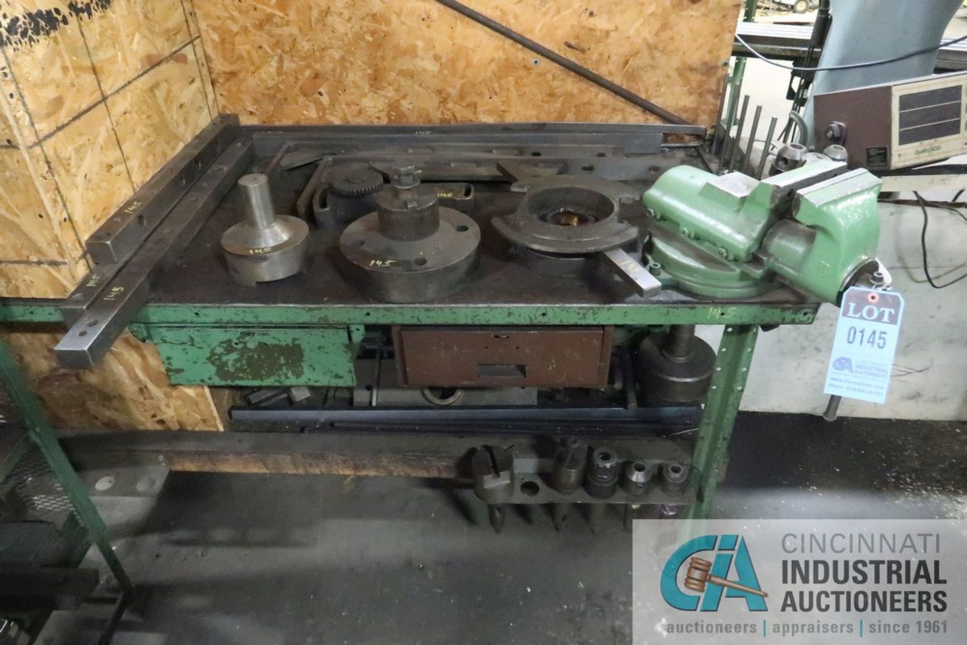 (LOT) BENCH AND RACK WITH BORING MILL TOOLING; TOOL HOLDERS, MILL CUTTERS
