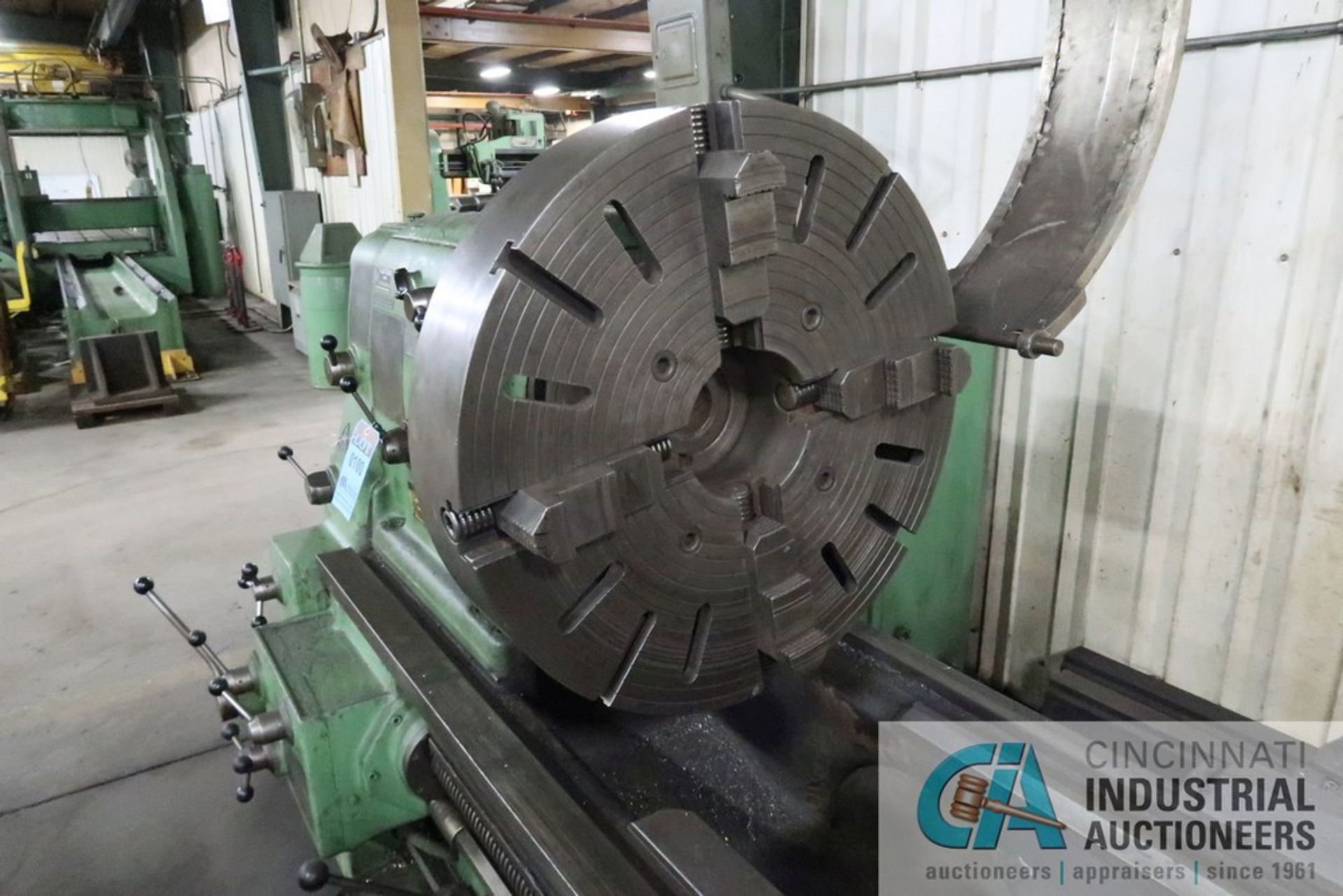 36" X 17' TOS HD ENGINE LATHE; TYPE SU-80-A; S/N 0419157, 3" SPINDLE HOLES, 31" 4-JAW CHUCK, (2) - Image 8 of 16