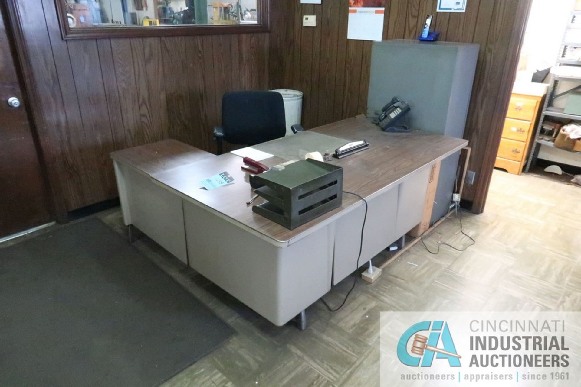 (LOT) (2) DESKS, (7) FILE CABINETS, (4) CHAIRS, CABINET