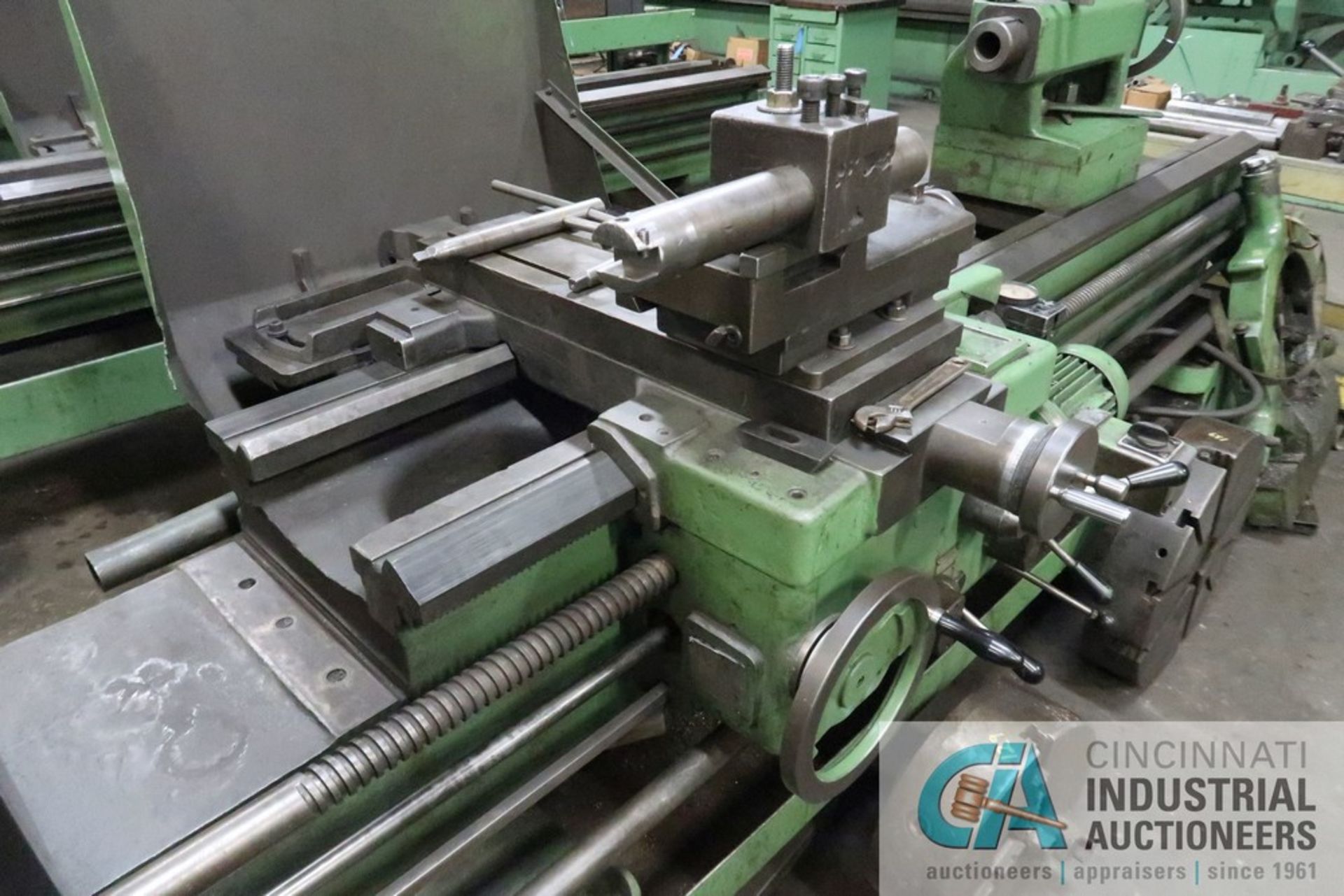 24" / 35" X 96" CLOVER GAP BED LATHE, 2-1/2" SPINDLE HOLE, 33-1/2" FACE PLATE, STEADY REST, WITH - Image 9 of 15