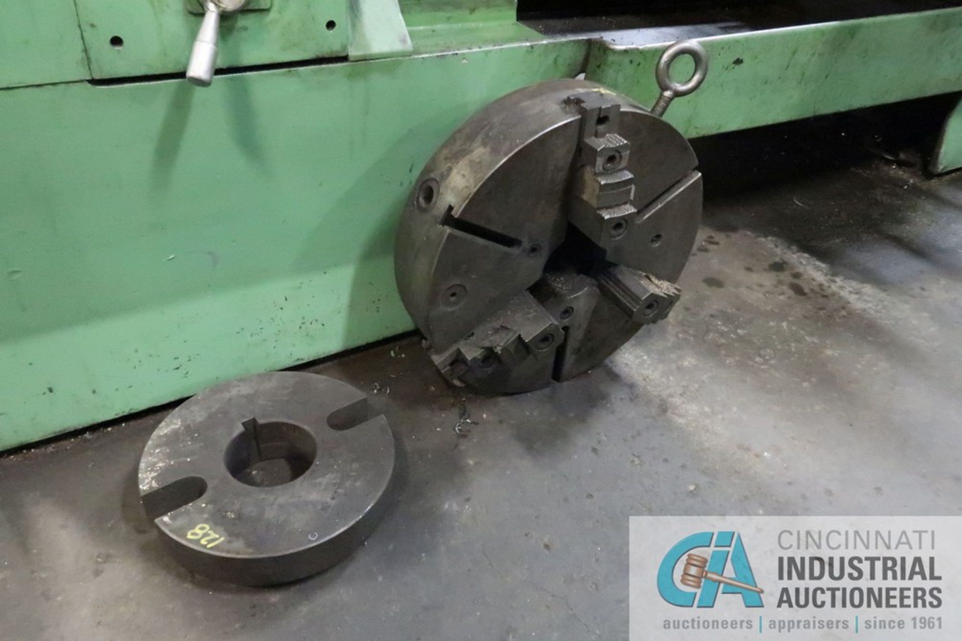 26" X 96" LEBLOND ENGINE LATHE; S/N 5H-555, 2" SPINDLE HOLE, 18" 4-JAW CHUCK, TAPER ATTACHMENT, - Image 13 of 15