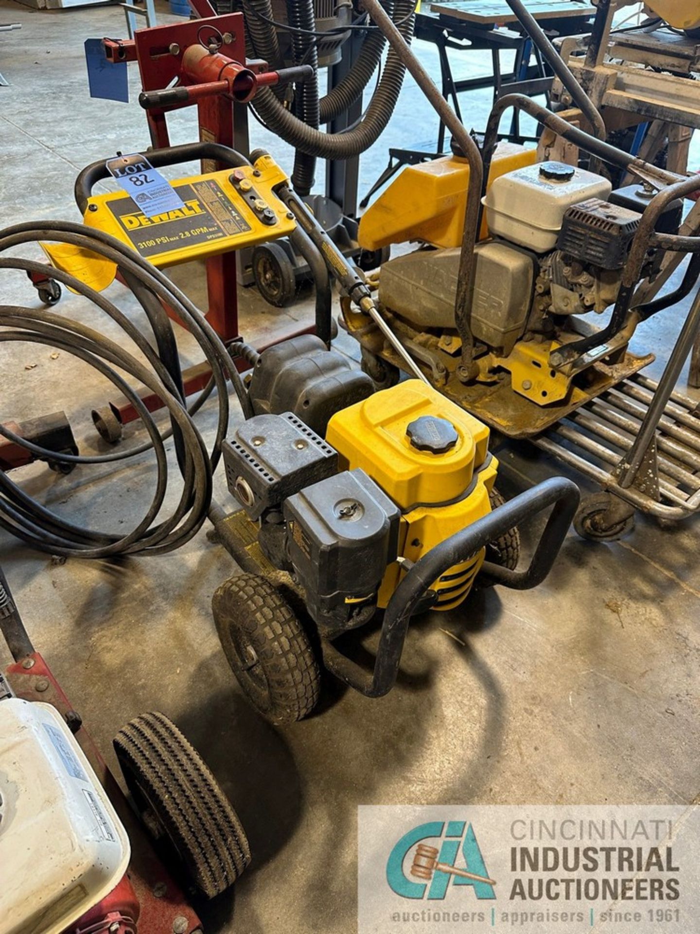 DEWALT MODEL DPD3100 196CC GAS POWERED PRESSURE WASHER - Image 2 of 4