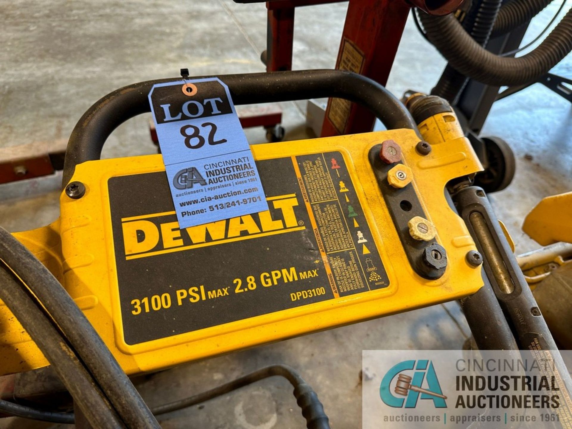 DEWALT MODEL DPD3100 196CC GAS POWERED PRESSURE WASHER - Image 4 of 4