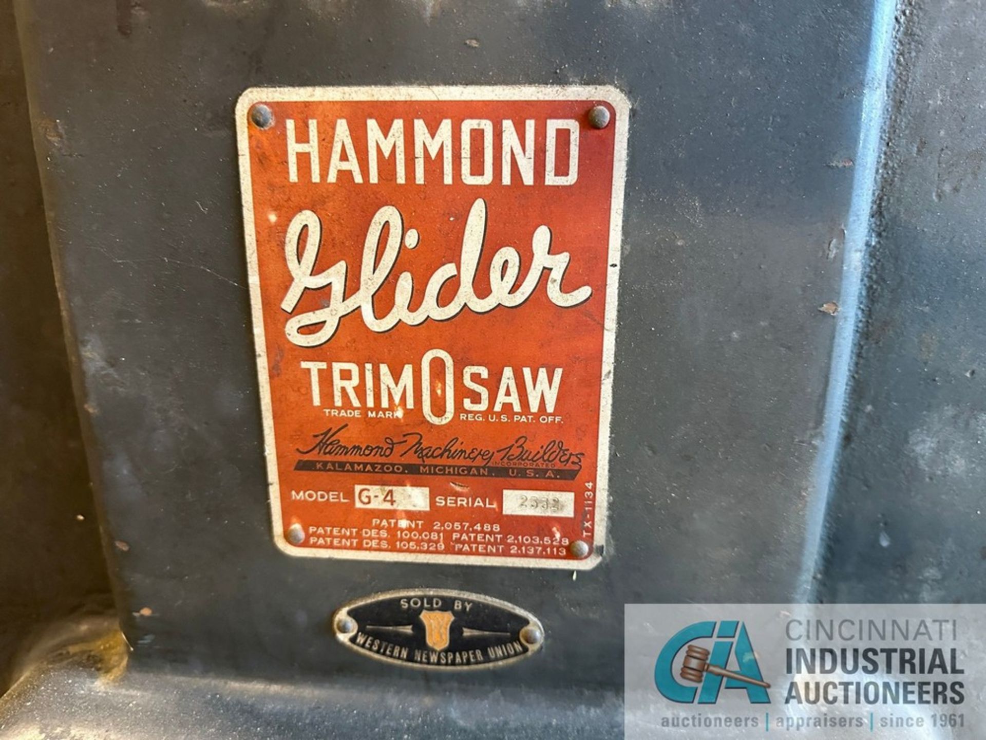 HAMMOND MODEL G-4 GLIDER TRIM-O-SAW - Image 3 of 6