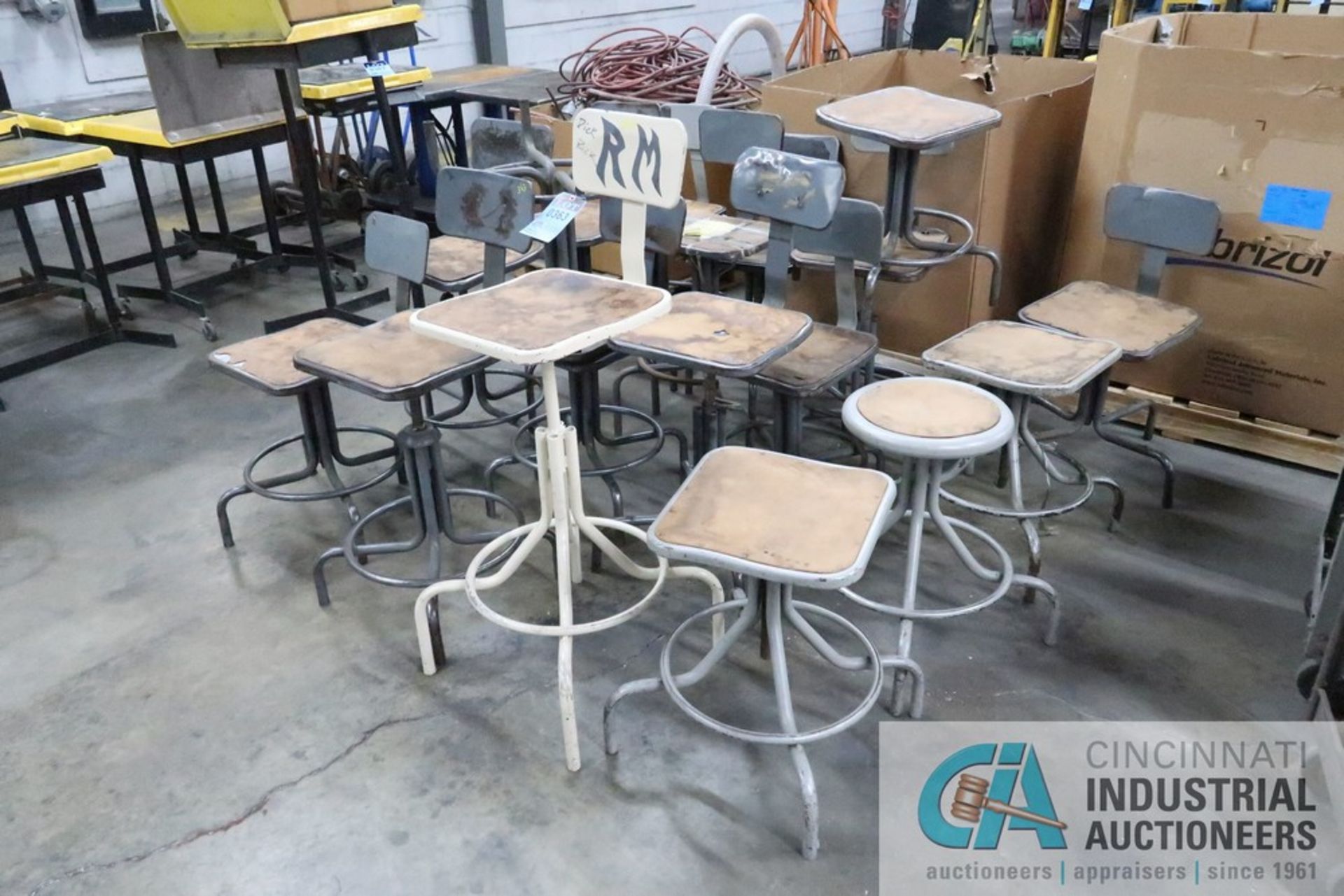 (LOT) MISCELLANEOUS STOOLS - Image 2 of 2