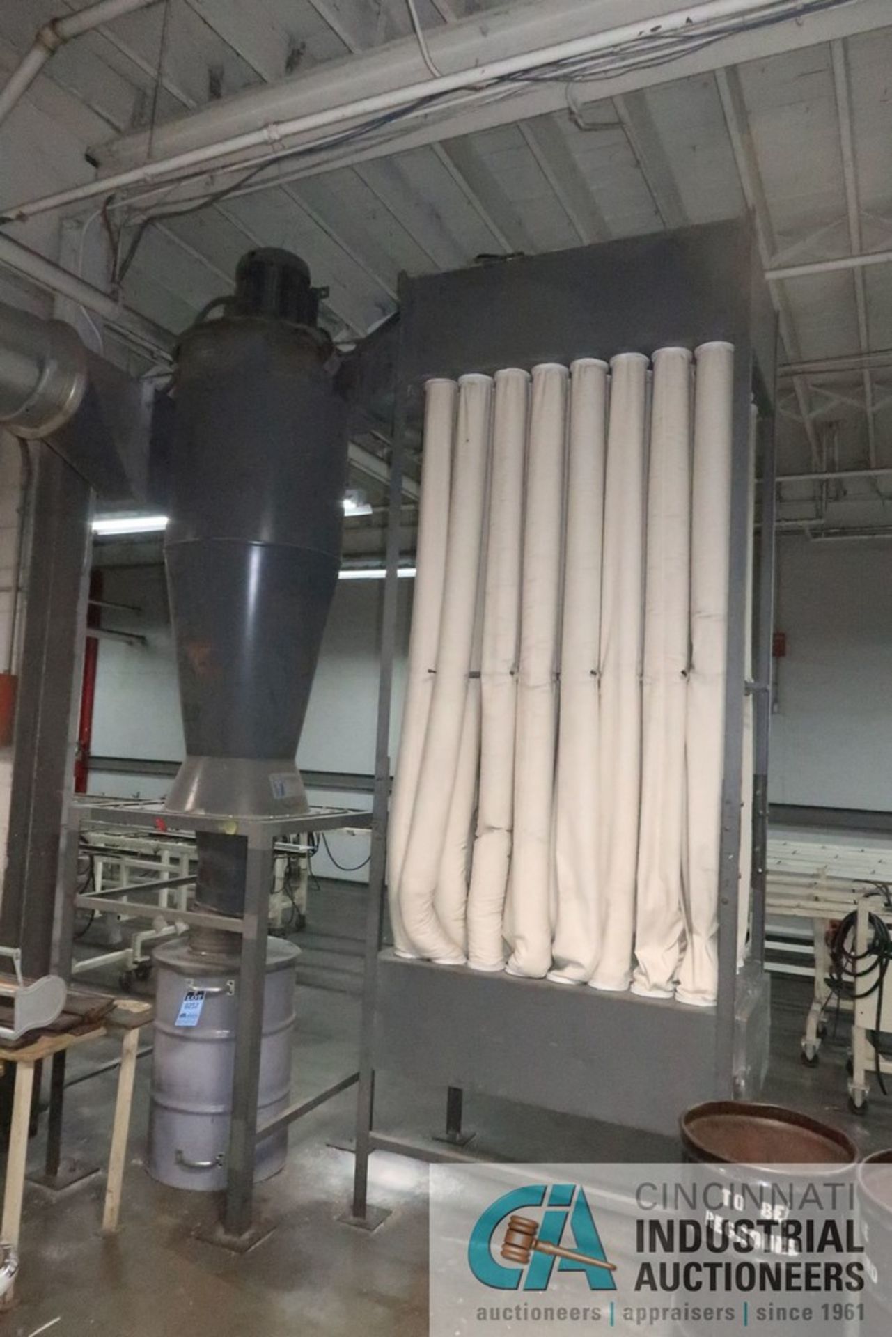 15 HP STERNVENT MODEL CYD3015 40-BAG DUST COLLECTOR; S/N 1534B