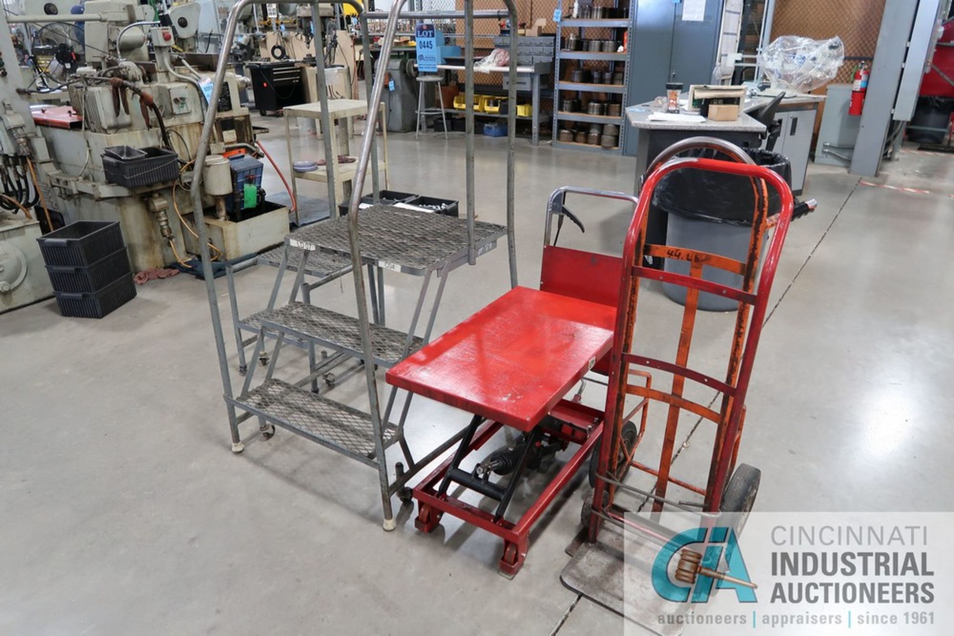 (LOT) (2) TWO-WHEEL HAND CARTS, ROLLING ELEVATING TABLE, (2) ROLLING SHOP LADDERS - Image 2 of 2