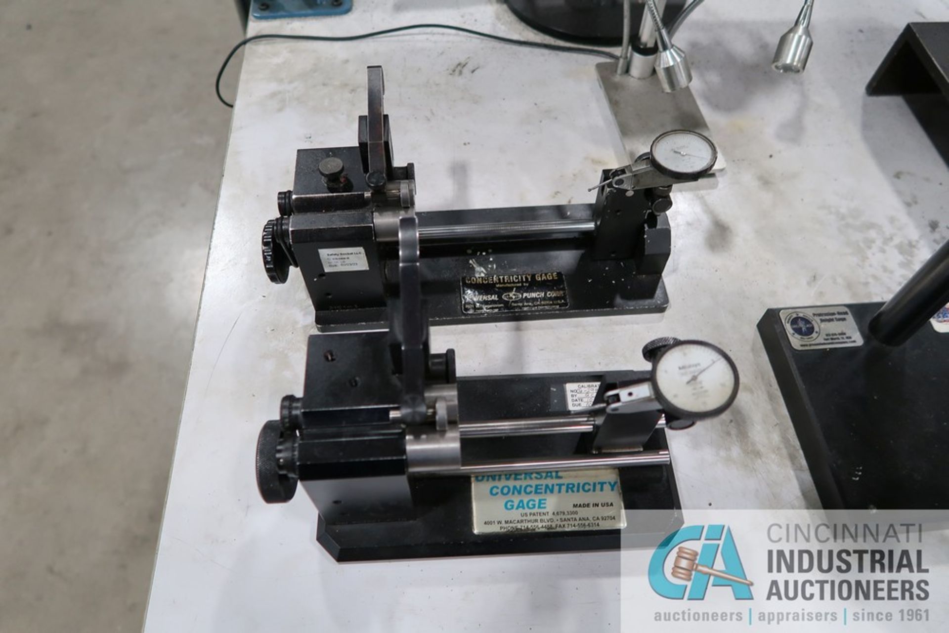 SHOP TABLE WITH SCOPE, (2) CONCENTRICITY TESTERS, PROTRUSION HEAD HEIGHT GAGE - Image 2 of 5
