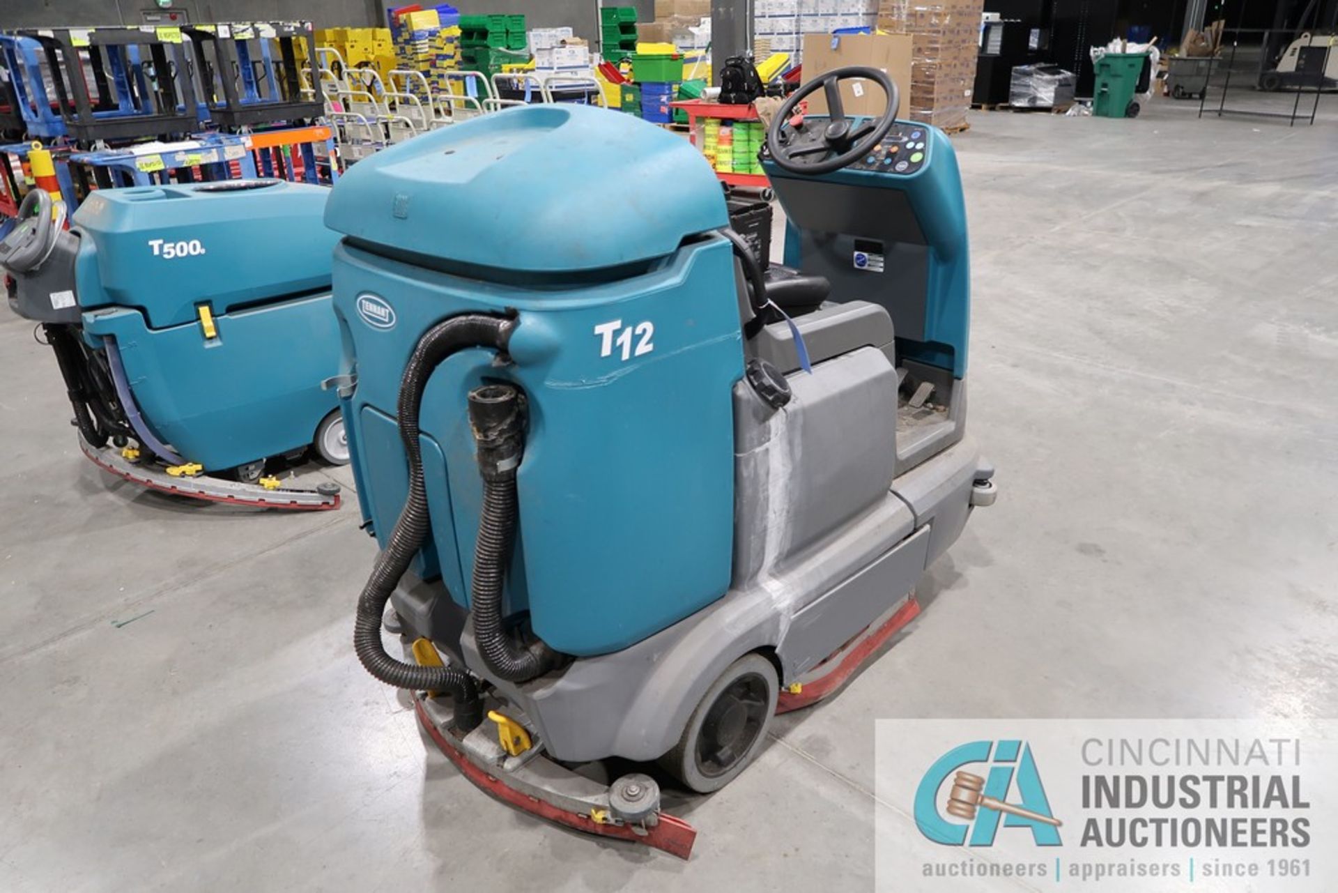 TENNANT MODEL M-T12 SIT DOWN ELECTRIC FLOOR SCRUBBER; S/N T12-11034968, 36 VOLT, 264 HOURS, WITH - Image 3 of 9