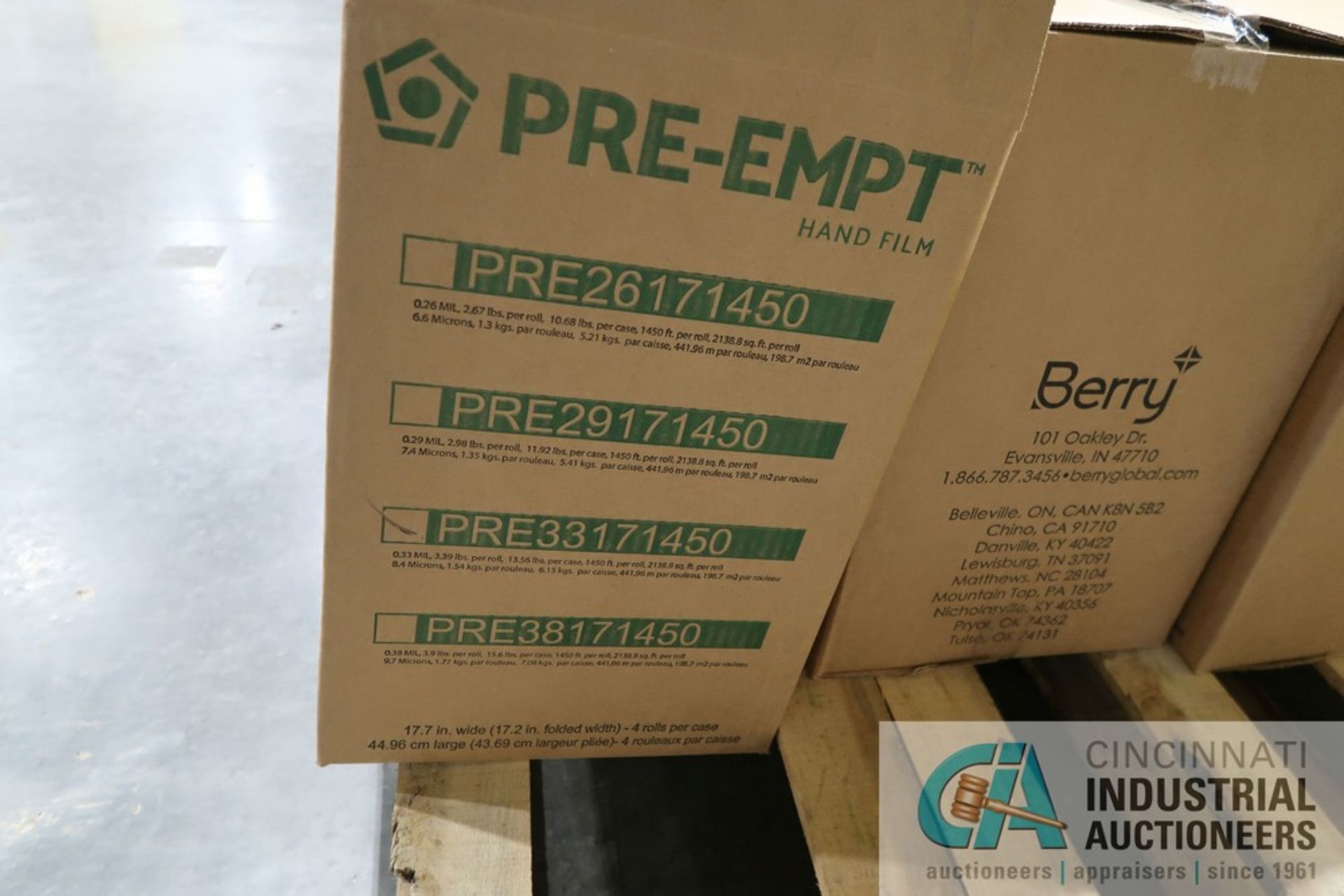 CASES BERRY PREEMPT STRETCH WRAP, .33 MIL, 16" X 1450' ROLL, 4 ROLL / CASE - Image 3 of 3