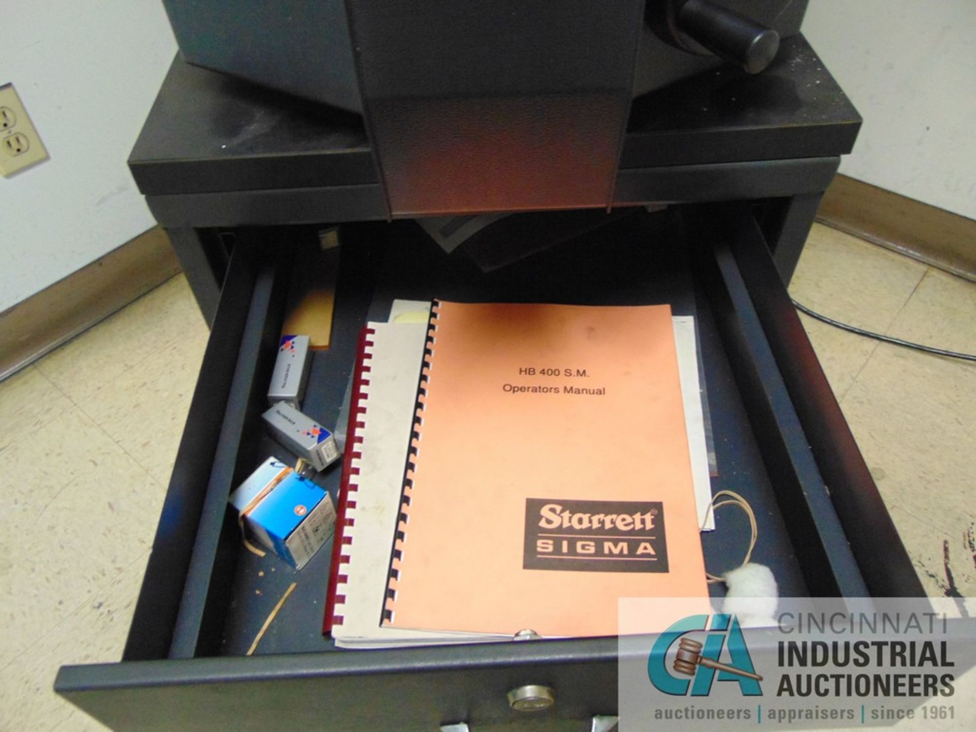 14" STARRETT MODEL HB400 OPTICAL COMPARATOR W/ QUADRA-CHEK 2000 DRO; S/N 3731 - Image 6 of 6