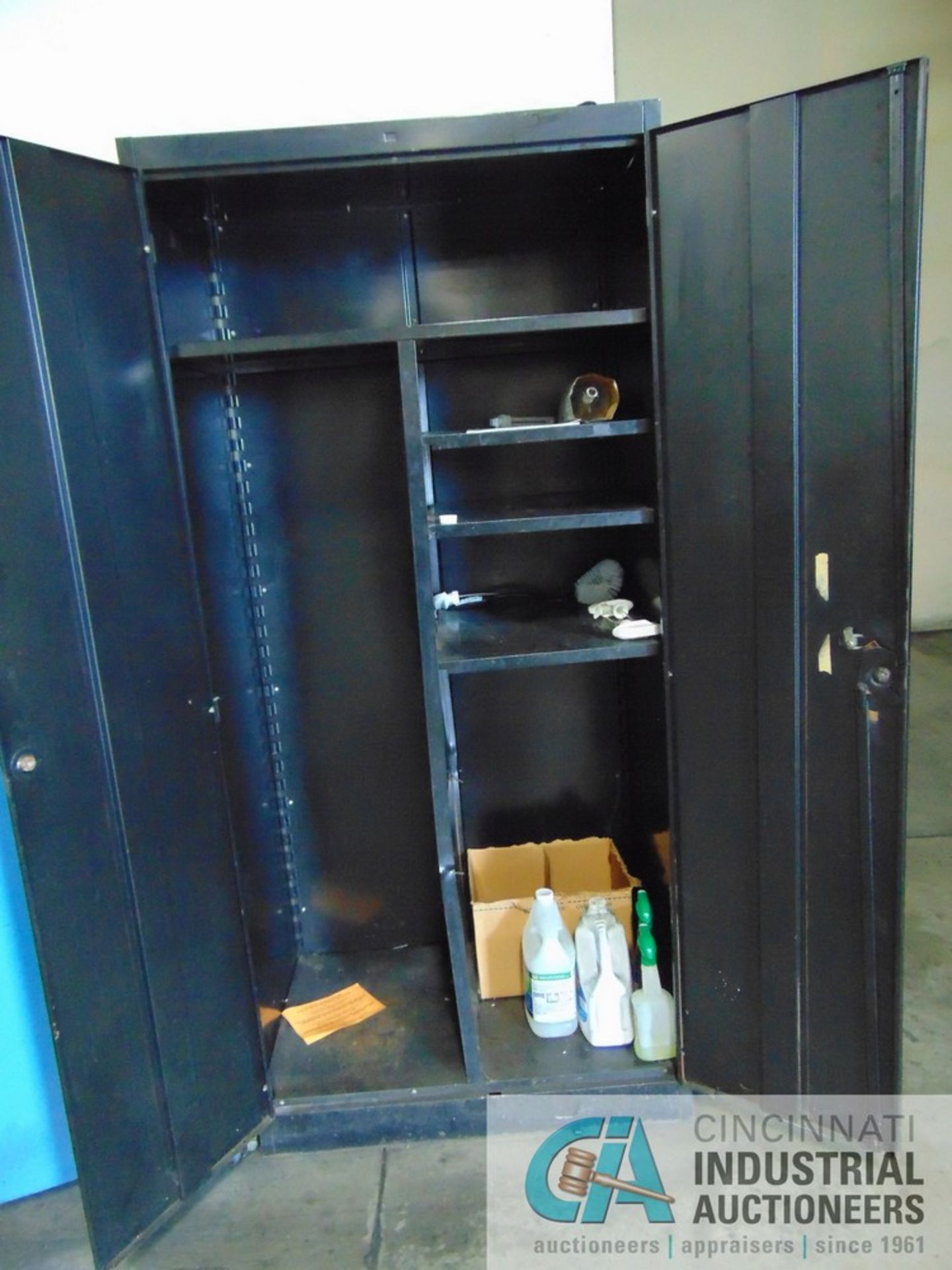 TWO-DOOR METAL CABINETS - Image 2 of 2