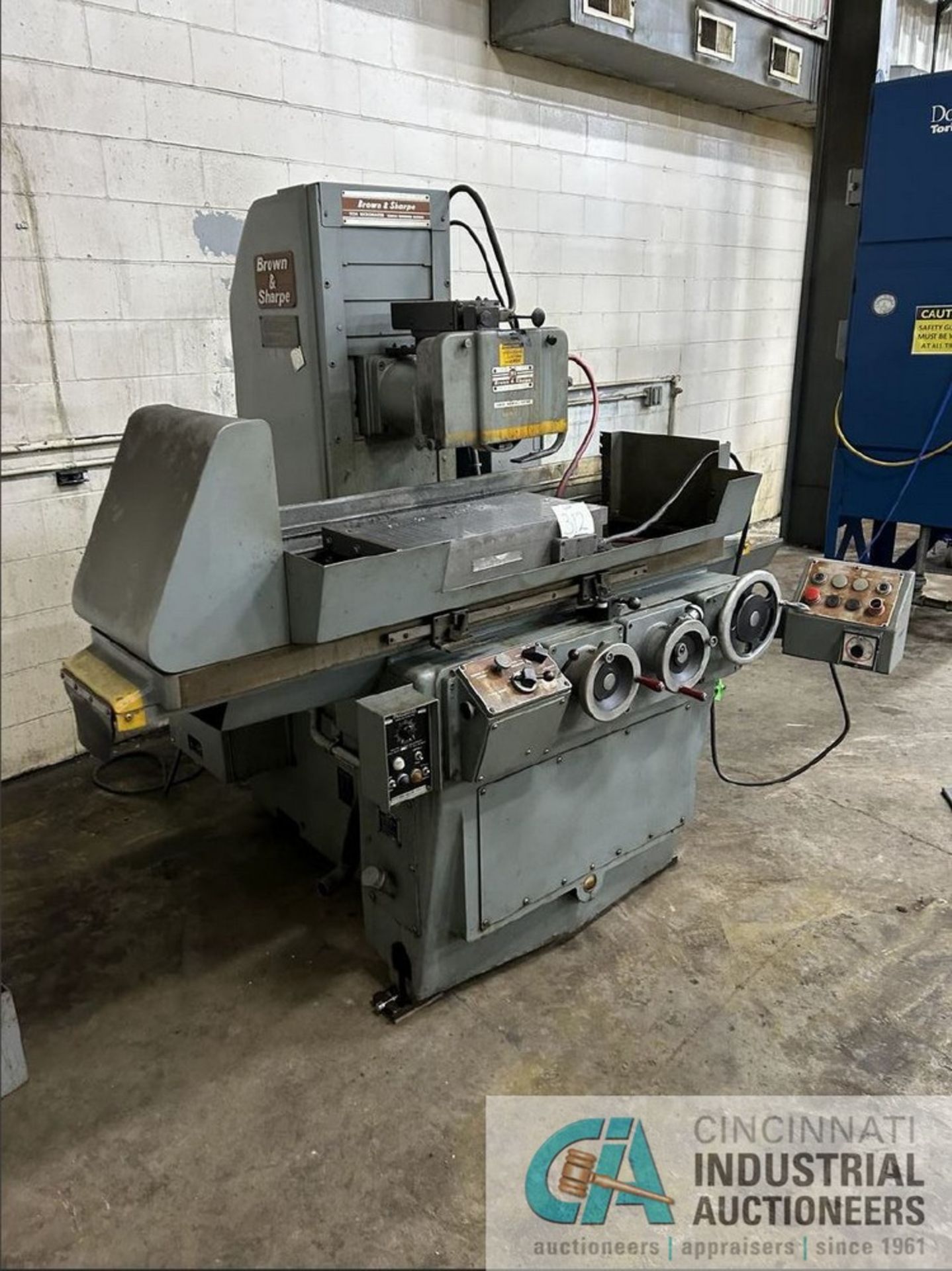 **12" X 24" BROWN & SHARPE 1224 SURFACE GRINDER - LOCATED AT 5932 JACKSON AVE., BERKELEY, MO 63134** - Image 8 of 10