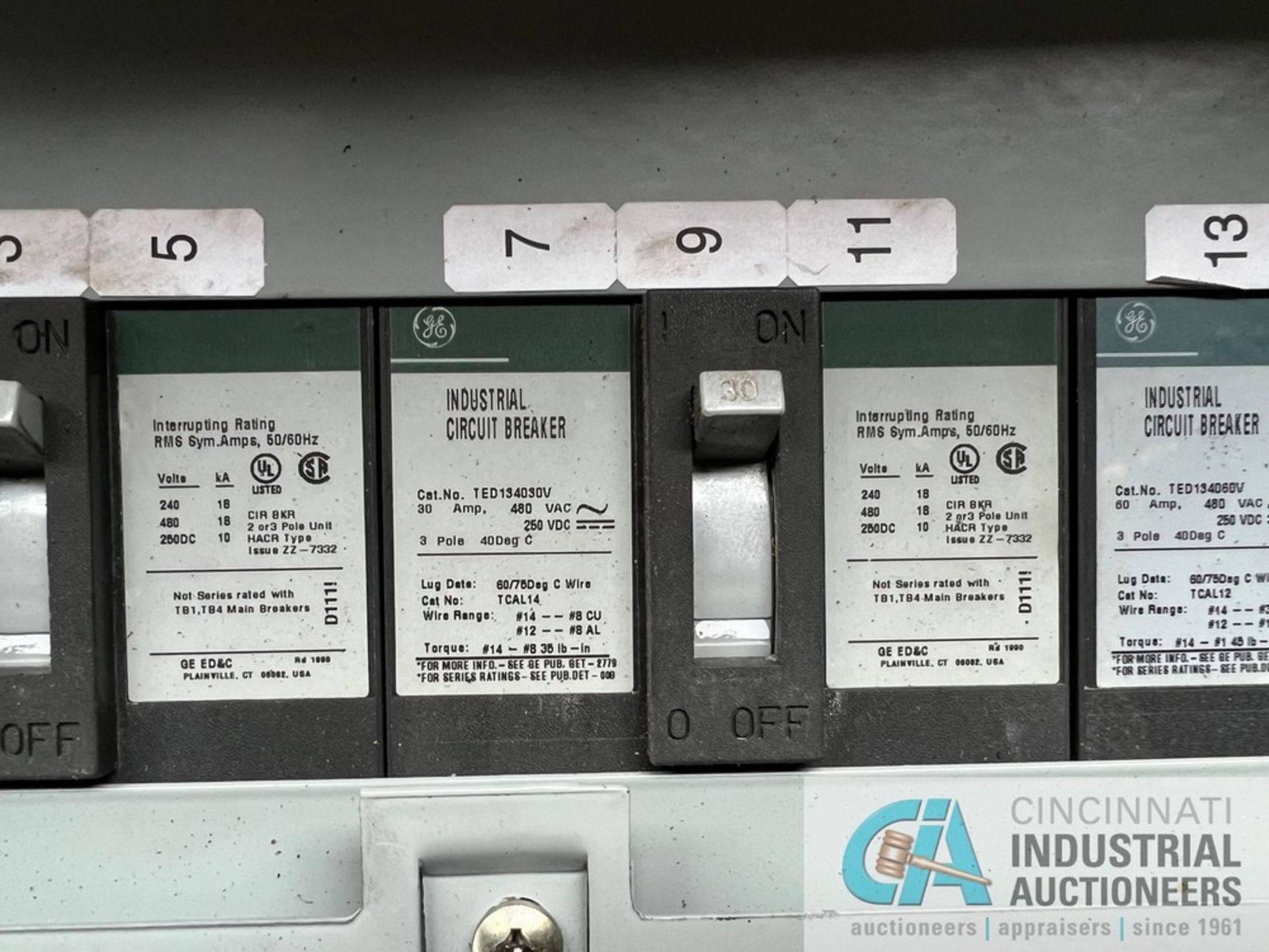 480 VOLT GE ELECTRICAL BREAKER PANEL, EACH WITH (1) 60 AMP, (4) 30 AMP, (1) 20 AMP - Image 14 of 15