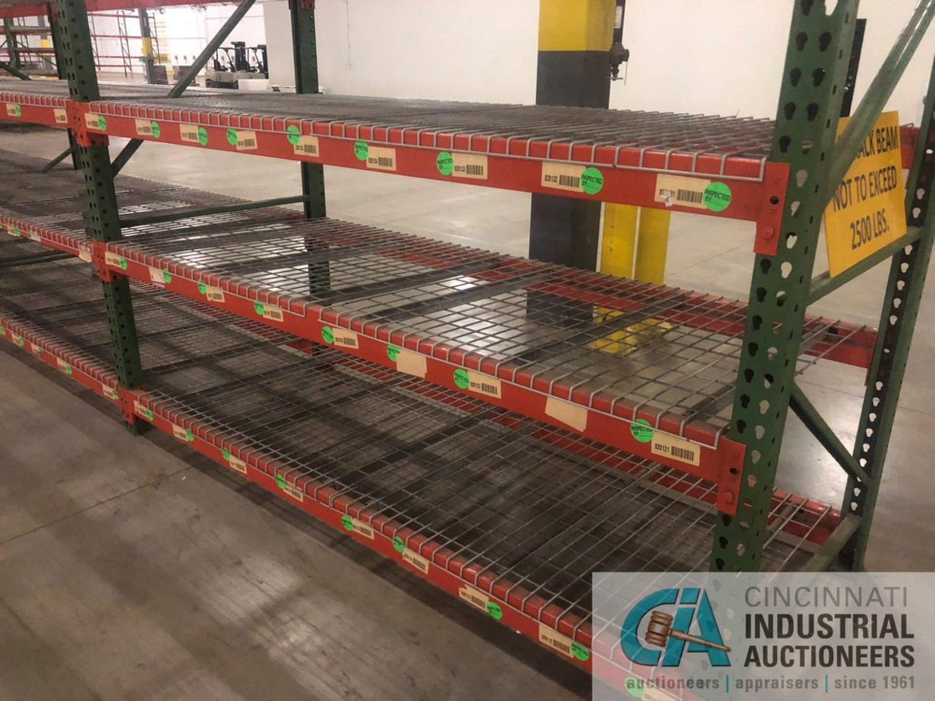 SECTIONS 42" X 96" X 90" HIGH PALLET RACK, (6) UPRIGHTS, (40) CROSS BEAMS, (40) 43" X 46" WIRE - Image 2 of 2