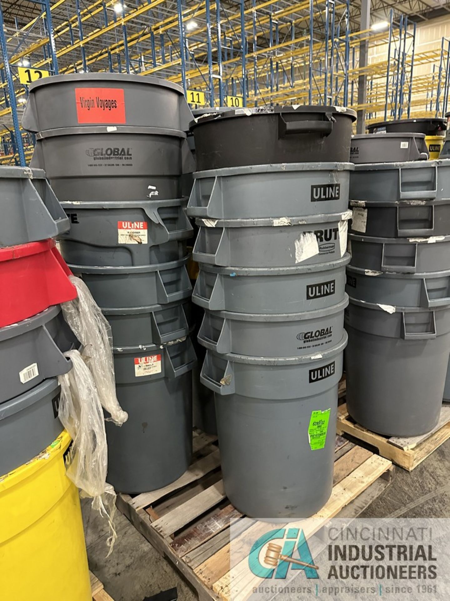 32 GALLON TRASH CONTAINERS ON SKID - Image 2 of 2