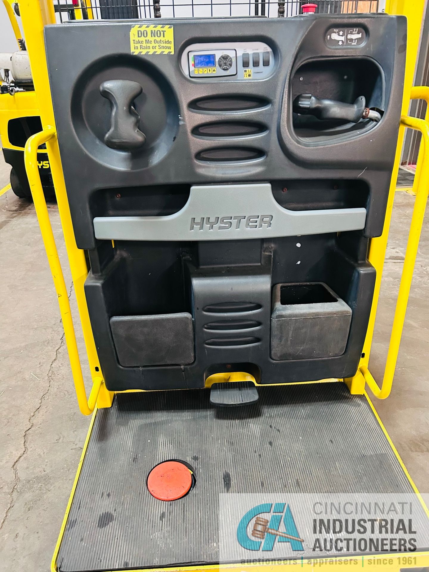 **2015 - 3,000 LB Hyster Model R30XMS3 Electric Order Picker; S/N E174N03521N, Charger Included** - Image 4 of 10