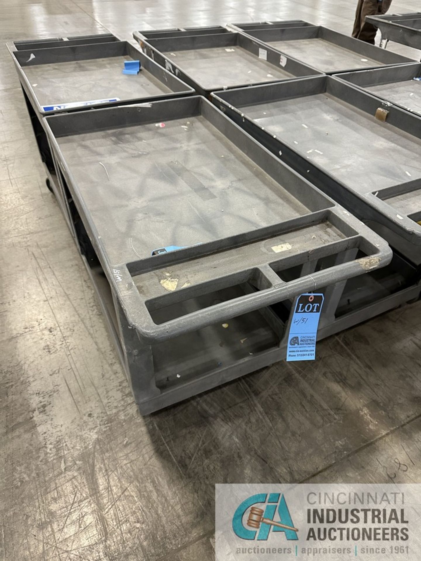 RUBBERMAID CARTS - 24" X 36" - Image 3 of 3