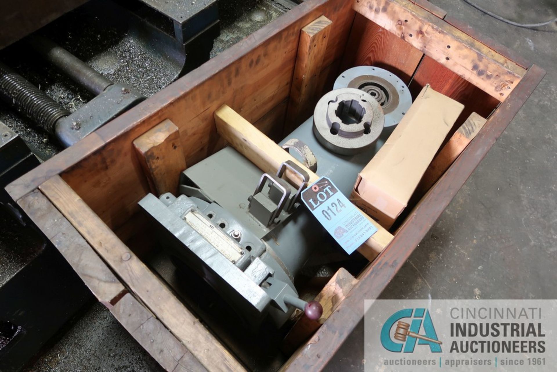 LUCAS RIGHT ANGLE MILLING ATTACHMENT; S/N 129