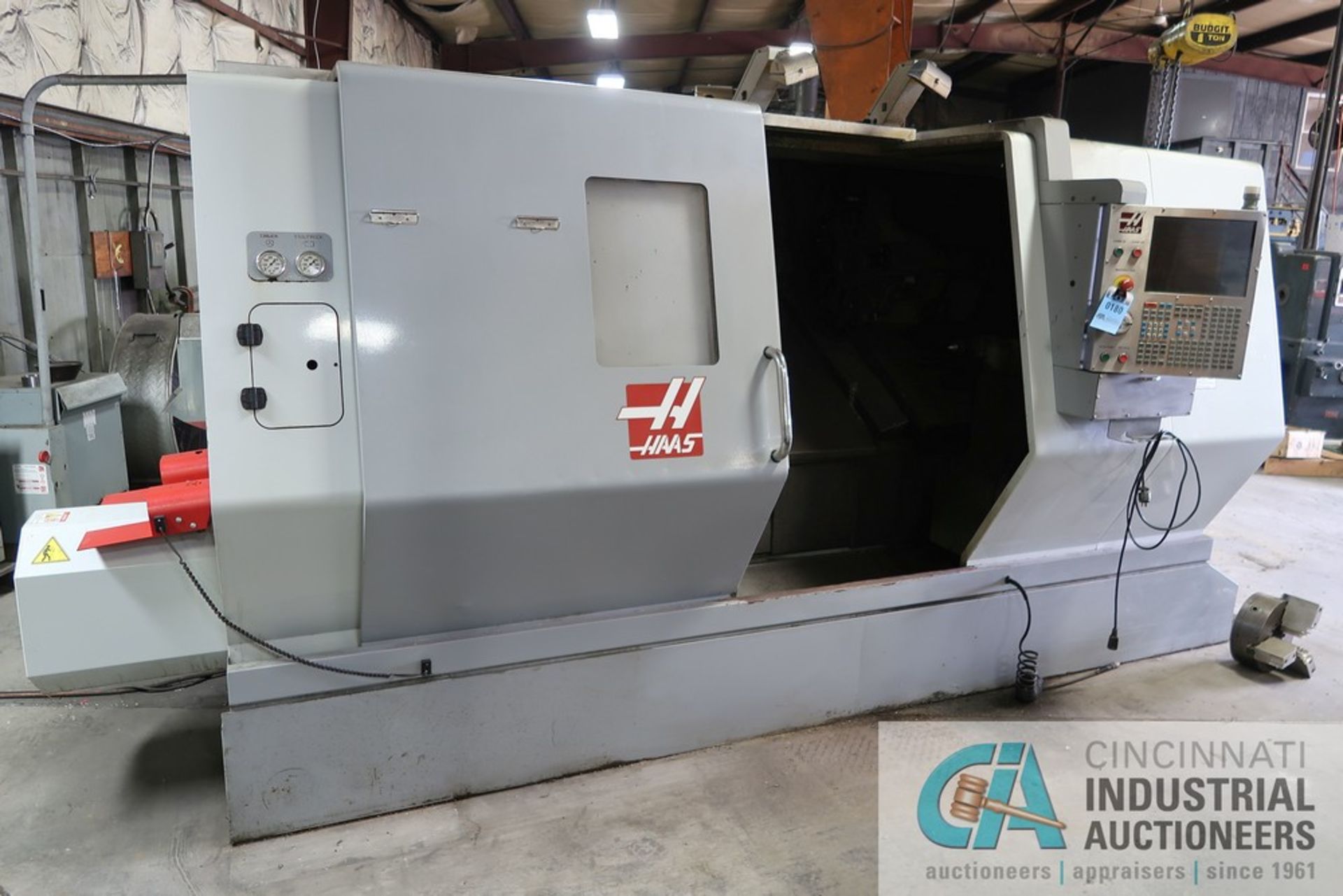 HAAS MODEL SL40 CNC TURNING CENTER; S/N 3082056, 20" 4-JAW CHUCK, 10-POSITION TURRET, TAILSTOCK,