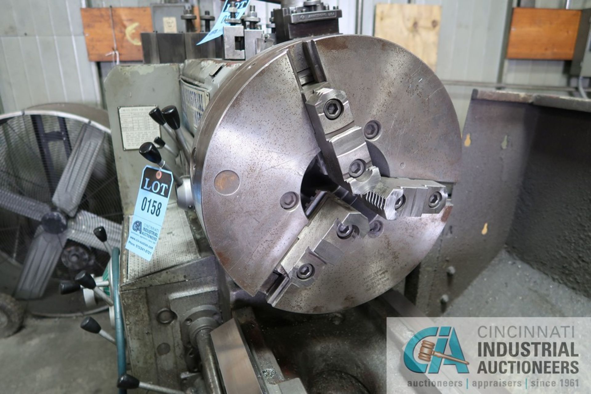 21" X 100" US MACHINERY ENGINE LATHE; S/N 1019009, 3" SPINDLE HOLE, SPINDLE SPEEDS 25-1,500 RPM, 18" - Image 6 of 12