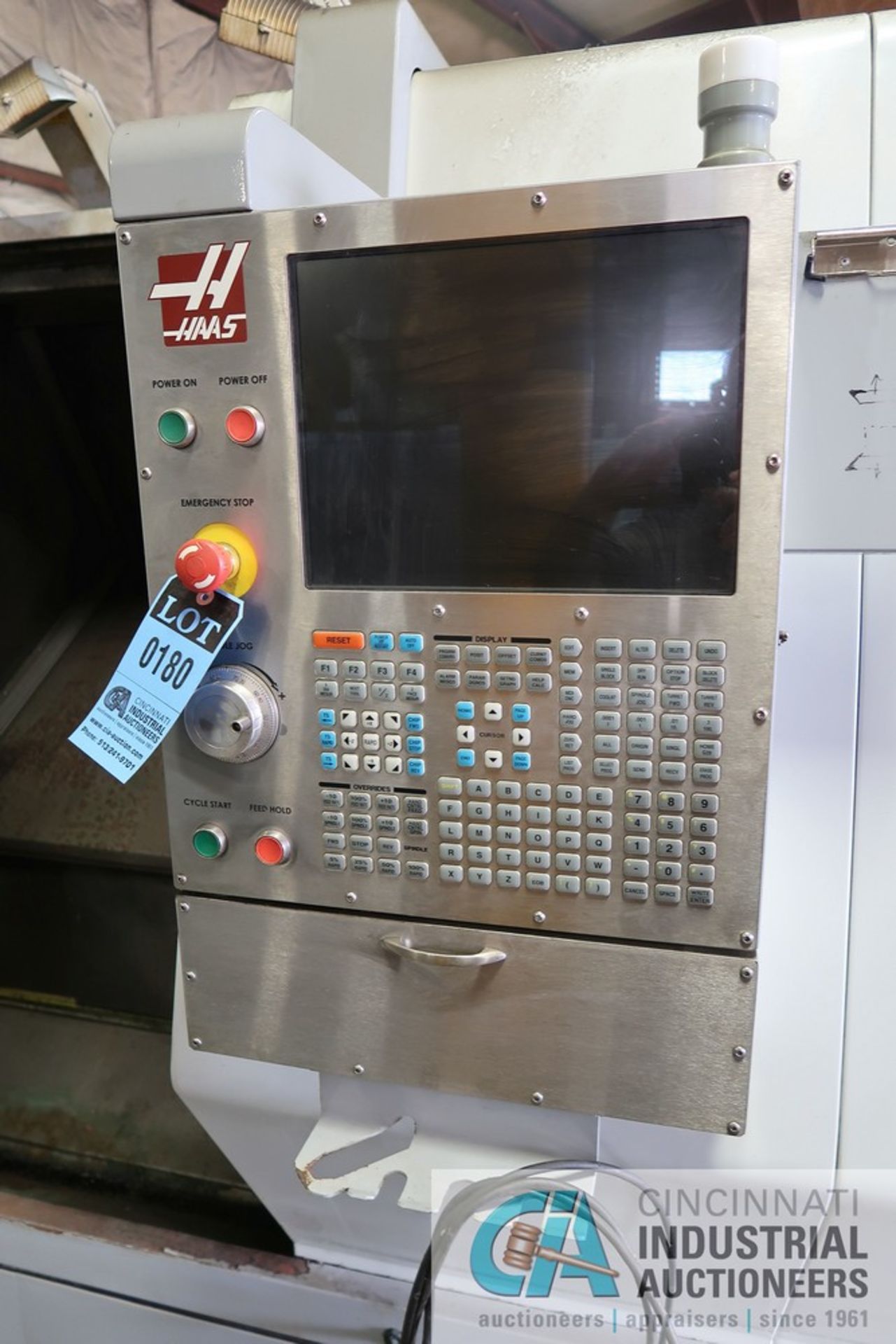 HAAS MODEL SL40 CNC TURNING CENTER; S/N 3082056, 20" 4-JAW CHUCK, 10-POSITION TURRET, TAILSTOCK, - Image 3 of 13