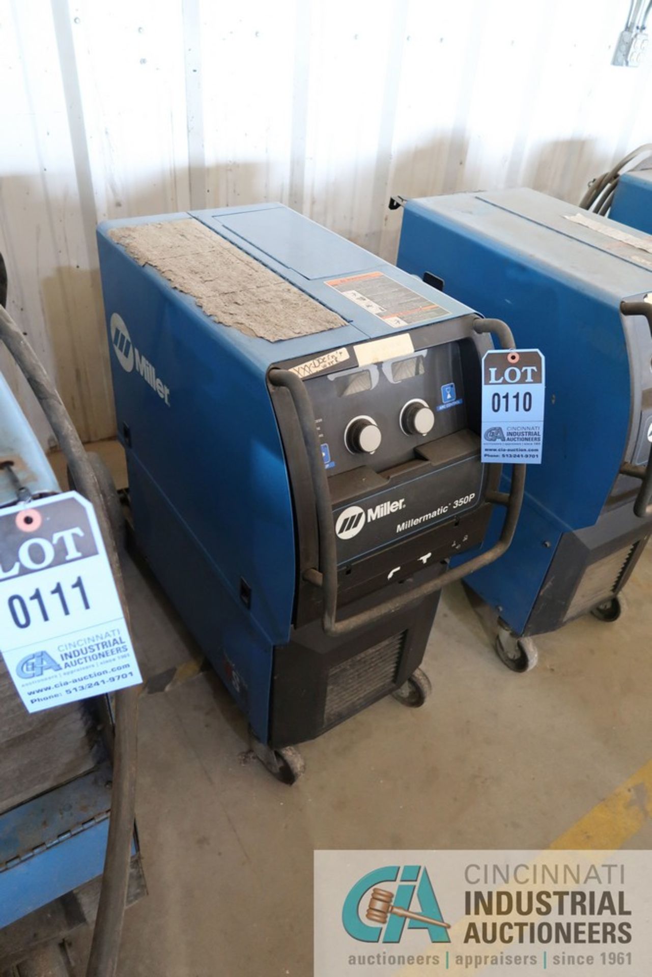 MILLER MODEL MILLERMATIC 350P MIG WELDING POWER SOURCE S/N LF046459 WITH BUILT-IN WIRE FEEDER *