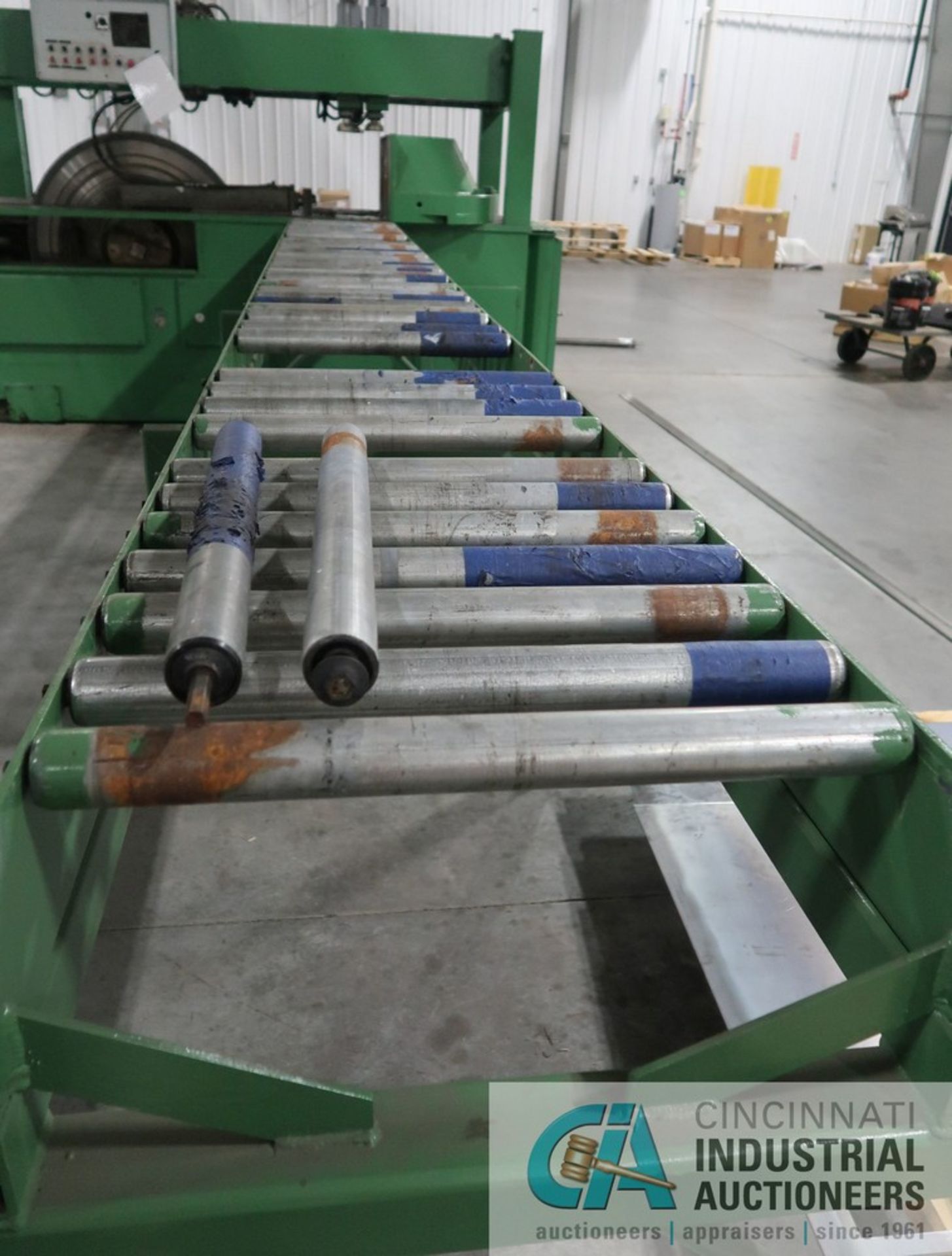 SECTION 20' X 18" X 47" HIGH SHOP BUILT HEAVY DUTY GRAVITY FEED ROLLER CONVEYOR - Image 2 of 3