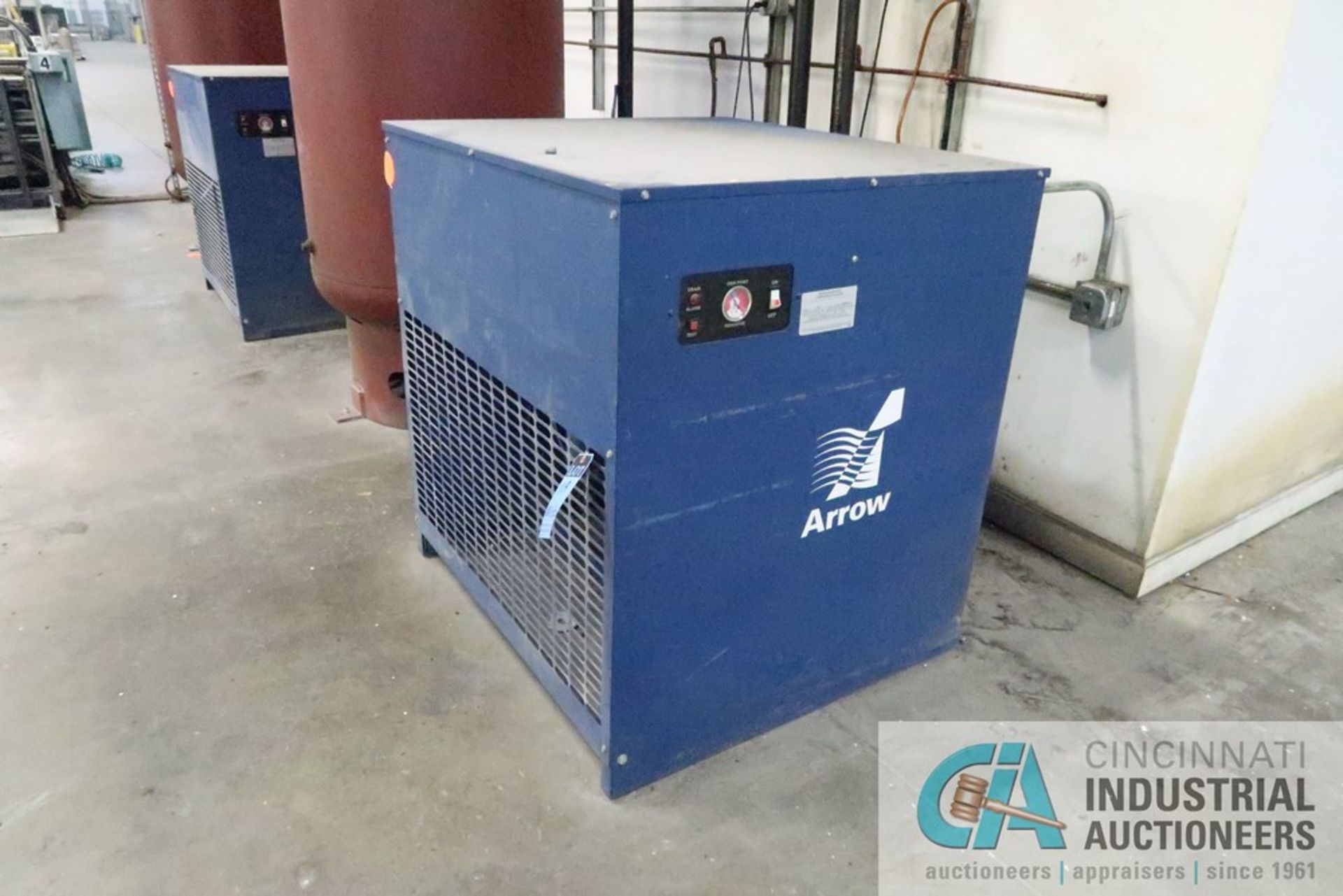 ARROW PNEUMATICS MODEL F-500-4 COMPRESSED AIR DRYER; S/N 2453539-0820