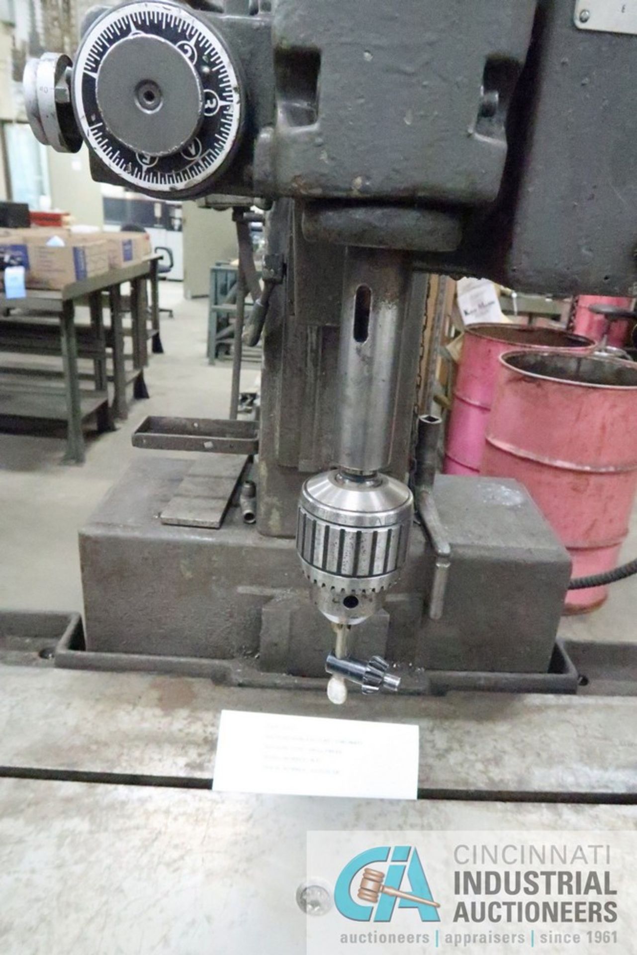 24" CINCINNATI DRILL PRESS; S/N 1LC2L5L-5A, 43" X 24" TABLE, SPINDLE SPEED TO 3,500 RPM **LOCATED AT - Image 4 of 6