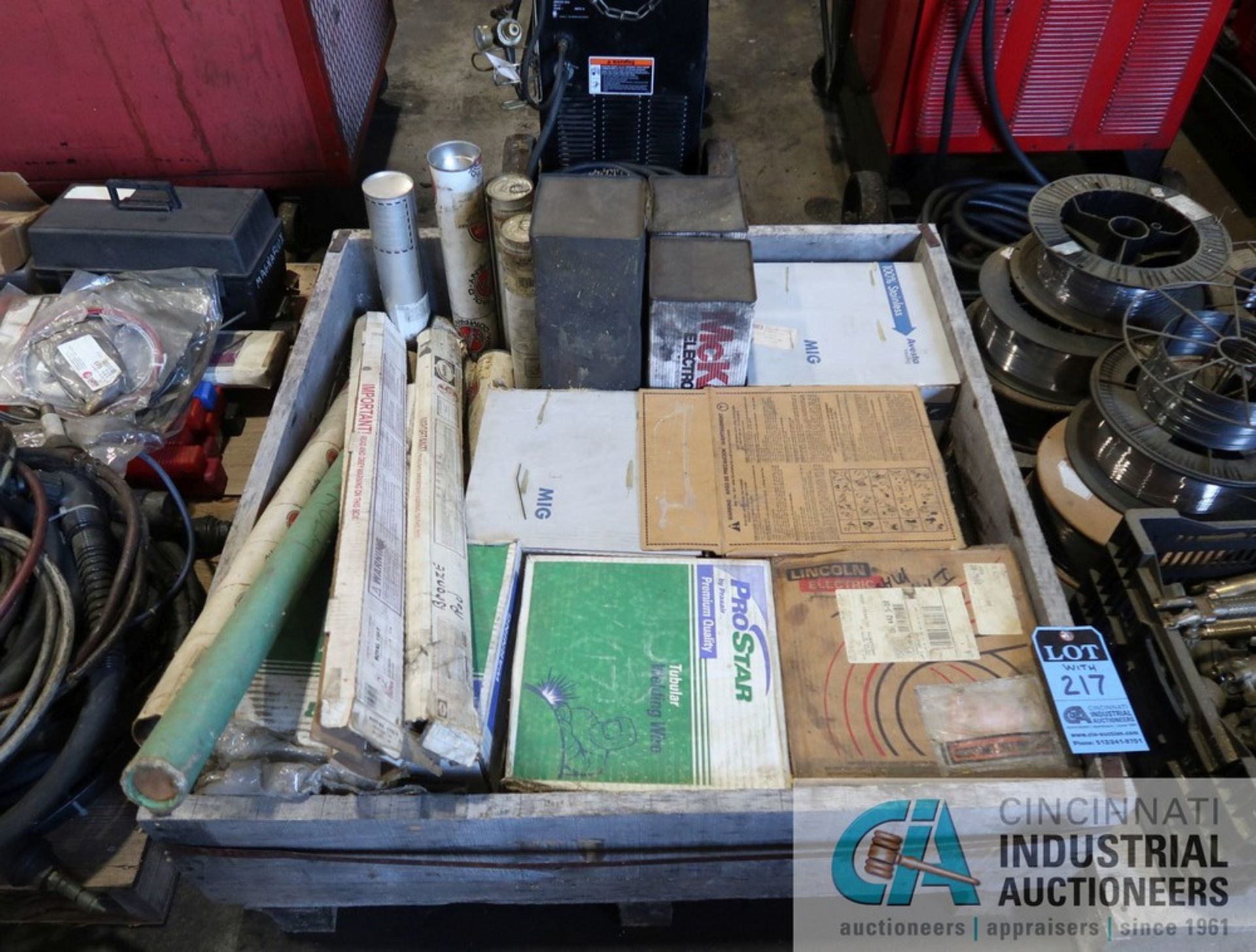 SKIDS MISCELLANEOUS WELDING SUPPLIES - Image 3 of 4