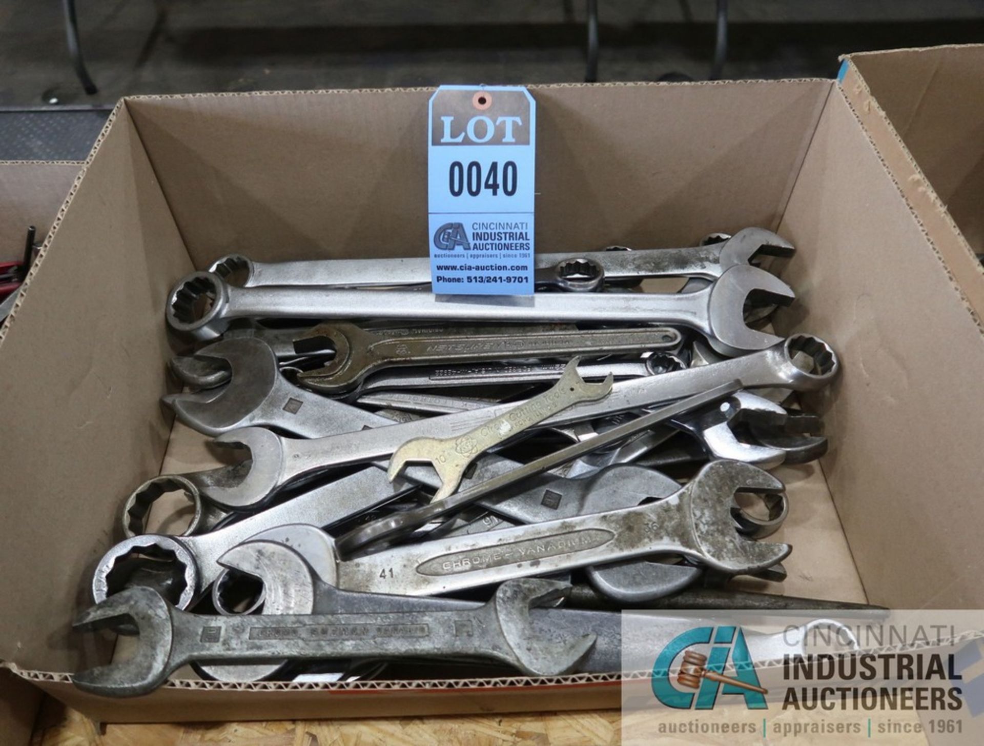 (LOT) MISCELLANOUS COMBINATION WRENCHES