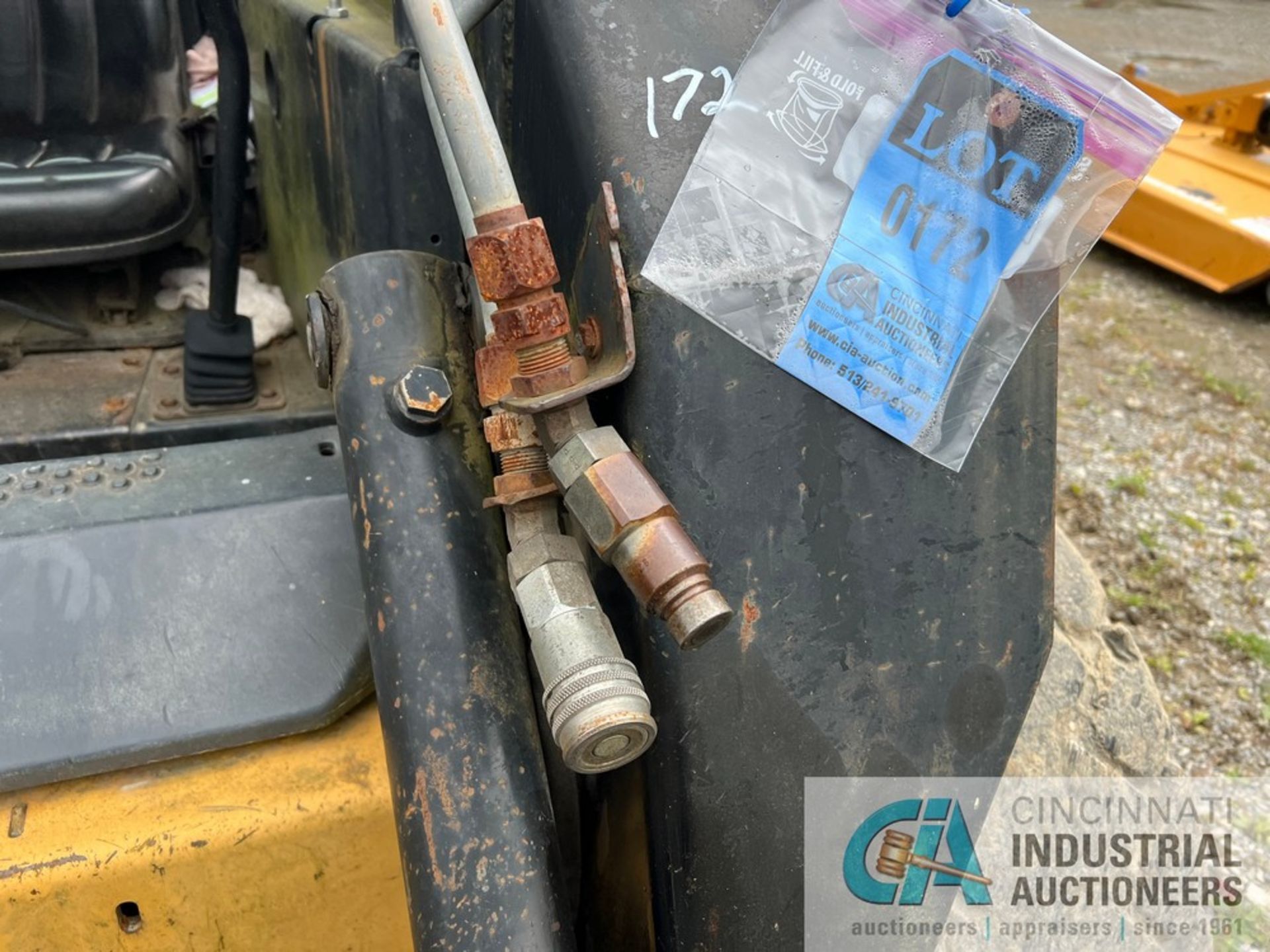 Fuel Cap For New Holland Skid Steer Loaders (LX865, LX885, LX985) - Diesel/Gas 6 thumbnail image