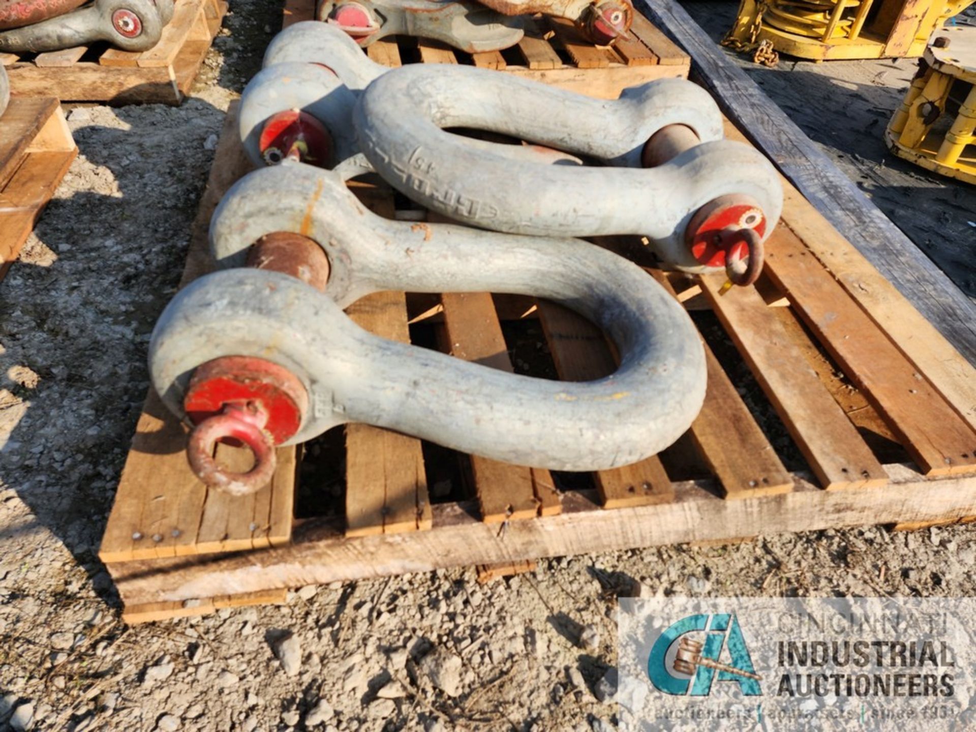 4" PIN HD SHACKLES - Image 2 of 5