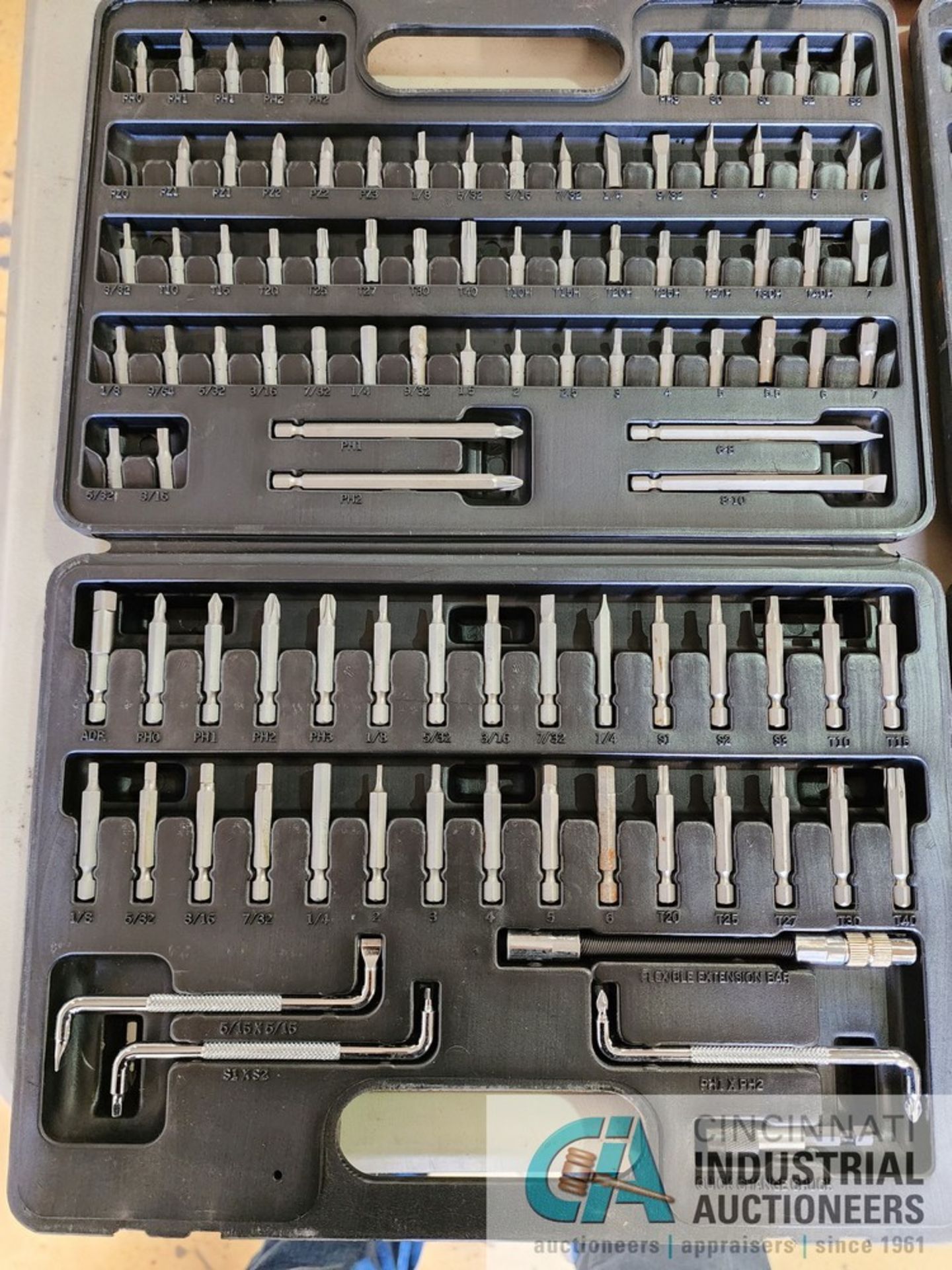 DRILL TYPE DRIVER SETS