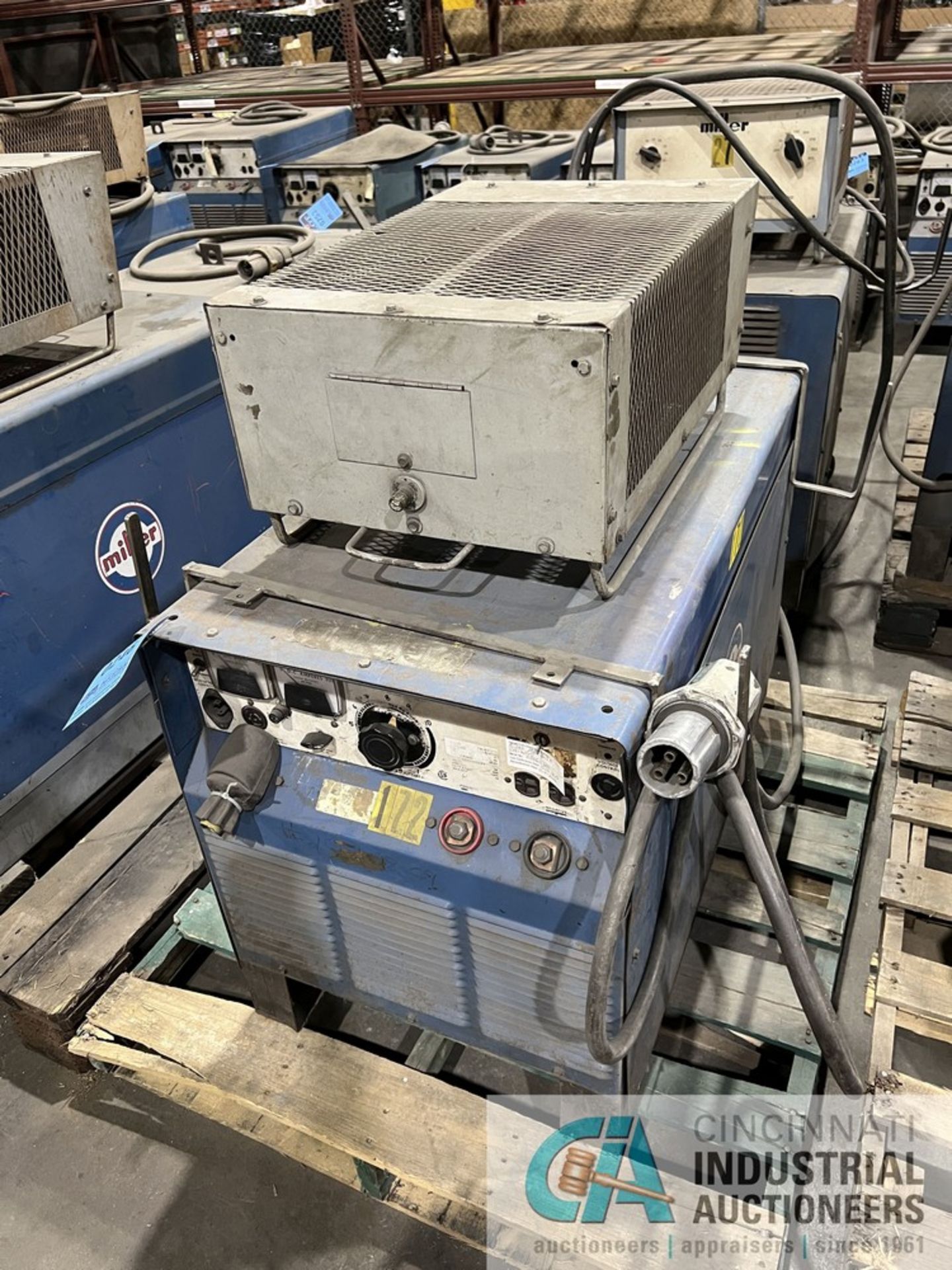 650 AMP MILLER MP-65E WELDER; S/N HH060720, W/ MILLER MO-395 RESISTANCE GRID **For convenience,