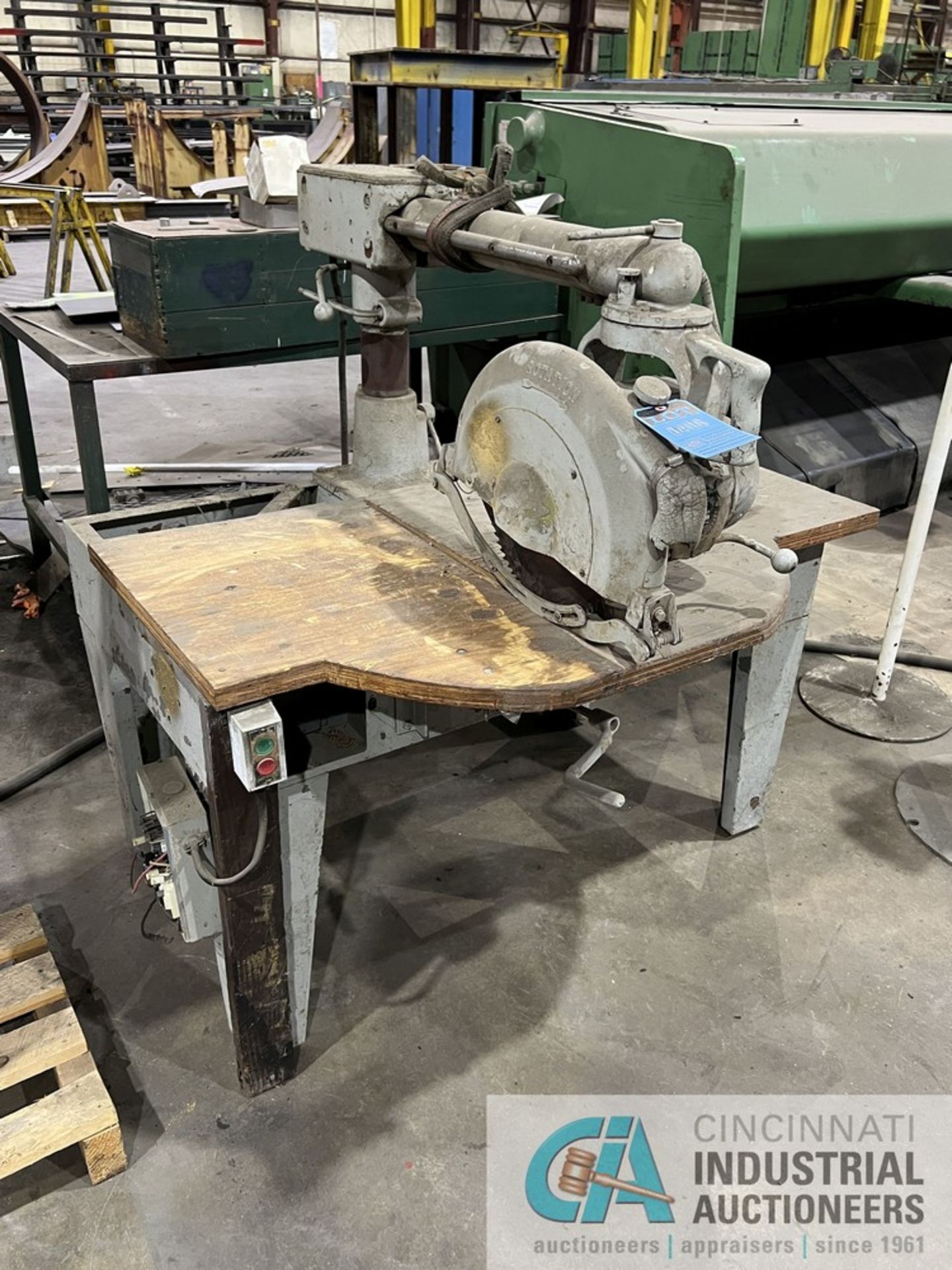 SKIL MODEL 450 RADIAL ARM SAW **For convenience, the loading fee of $25 ...
