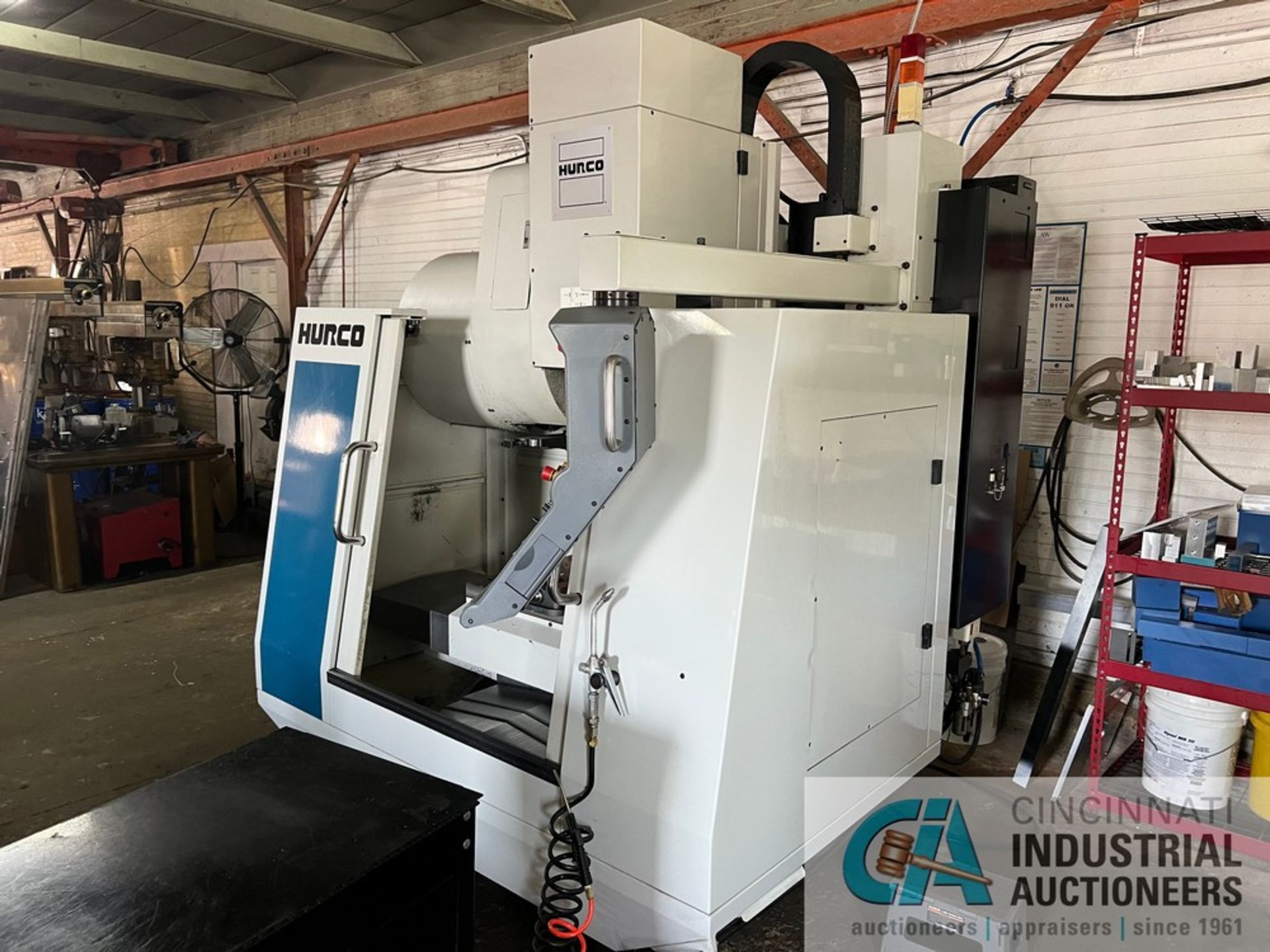 HURCO MODEL VM1 CNC VERTICAL MACHINING CENTER; S/N 06013124BEA, 8,000 RPM SPINDLE, 40 TAPER (2004) - Image 7 of 17